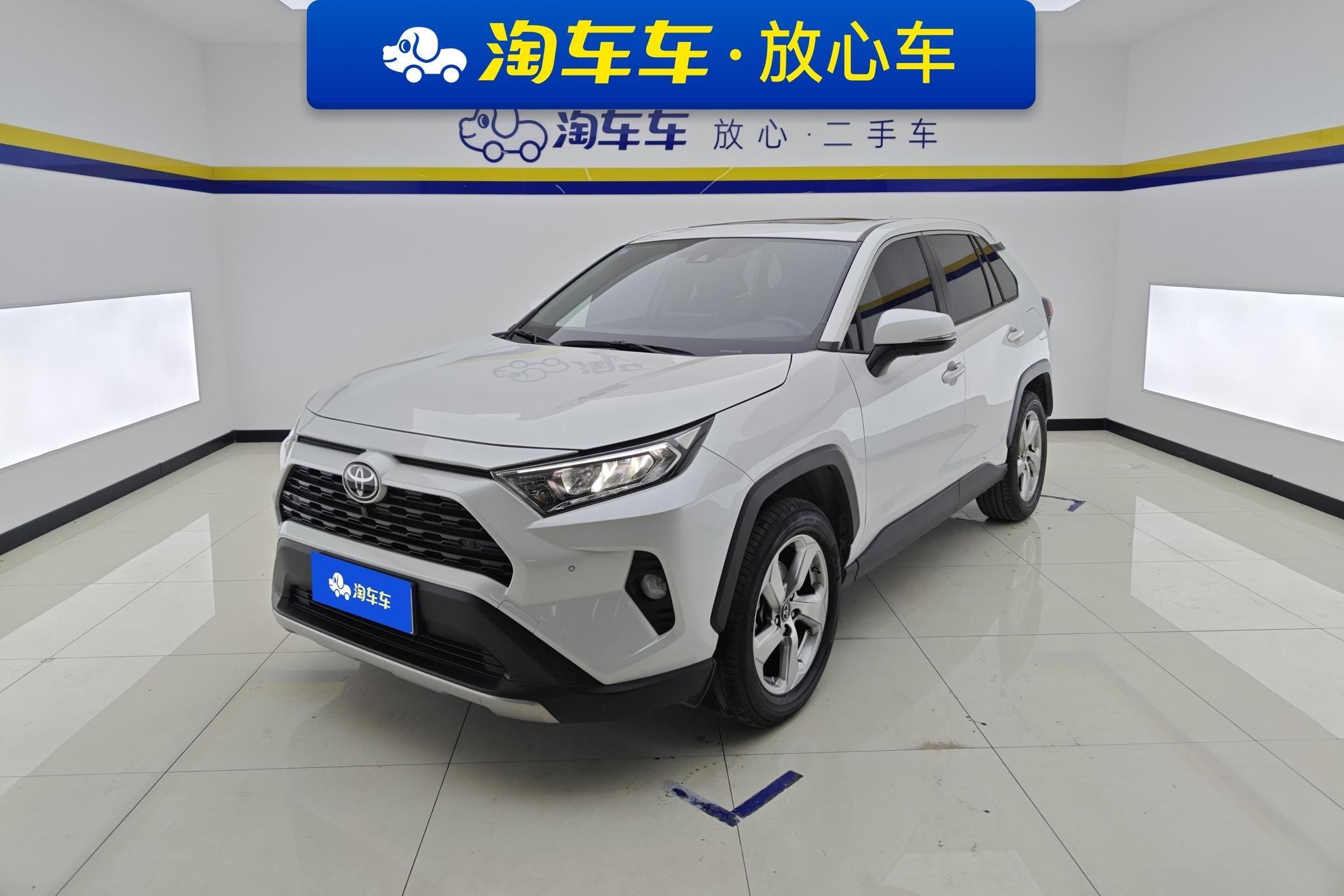Main__Slider__Photo:undefined undefined 2022-0