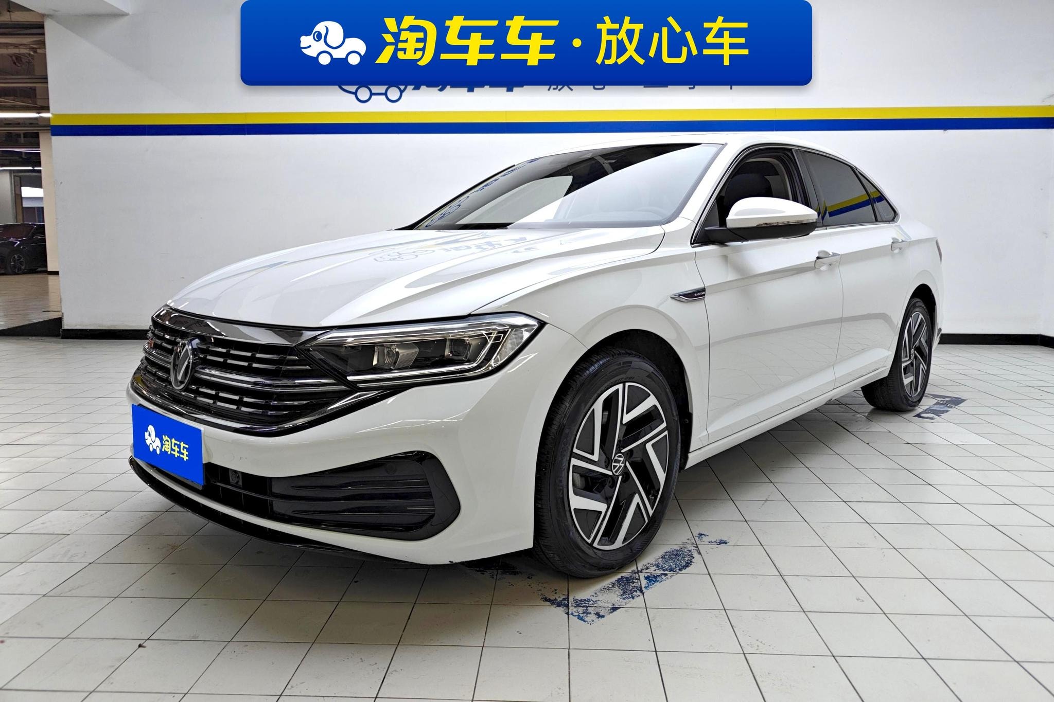 Main__Slider__Photo:undefined undefined 2023-0