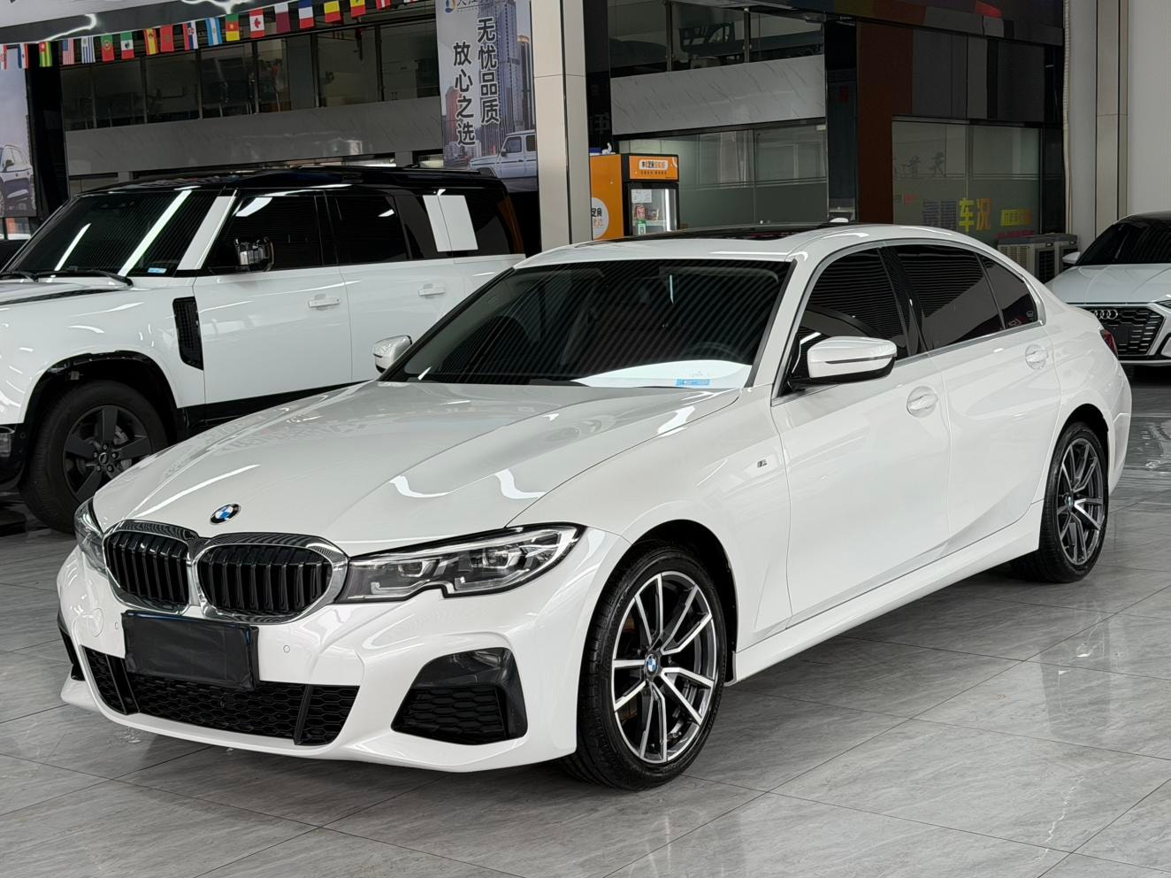 Main__Slider__Photo:undefined undefined 2022-0