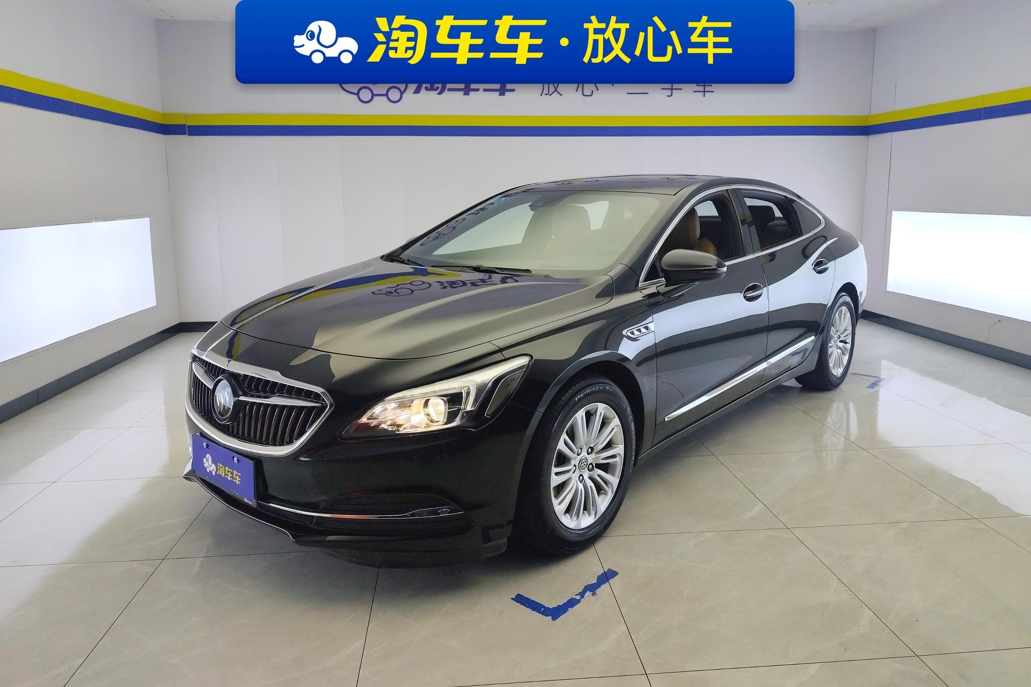 Main__Slider__Photo:undefined undefined 2016-0
