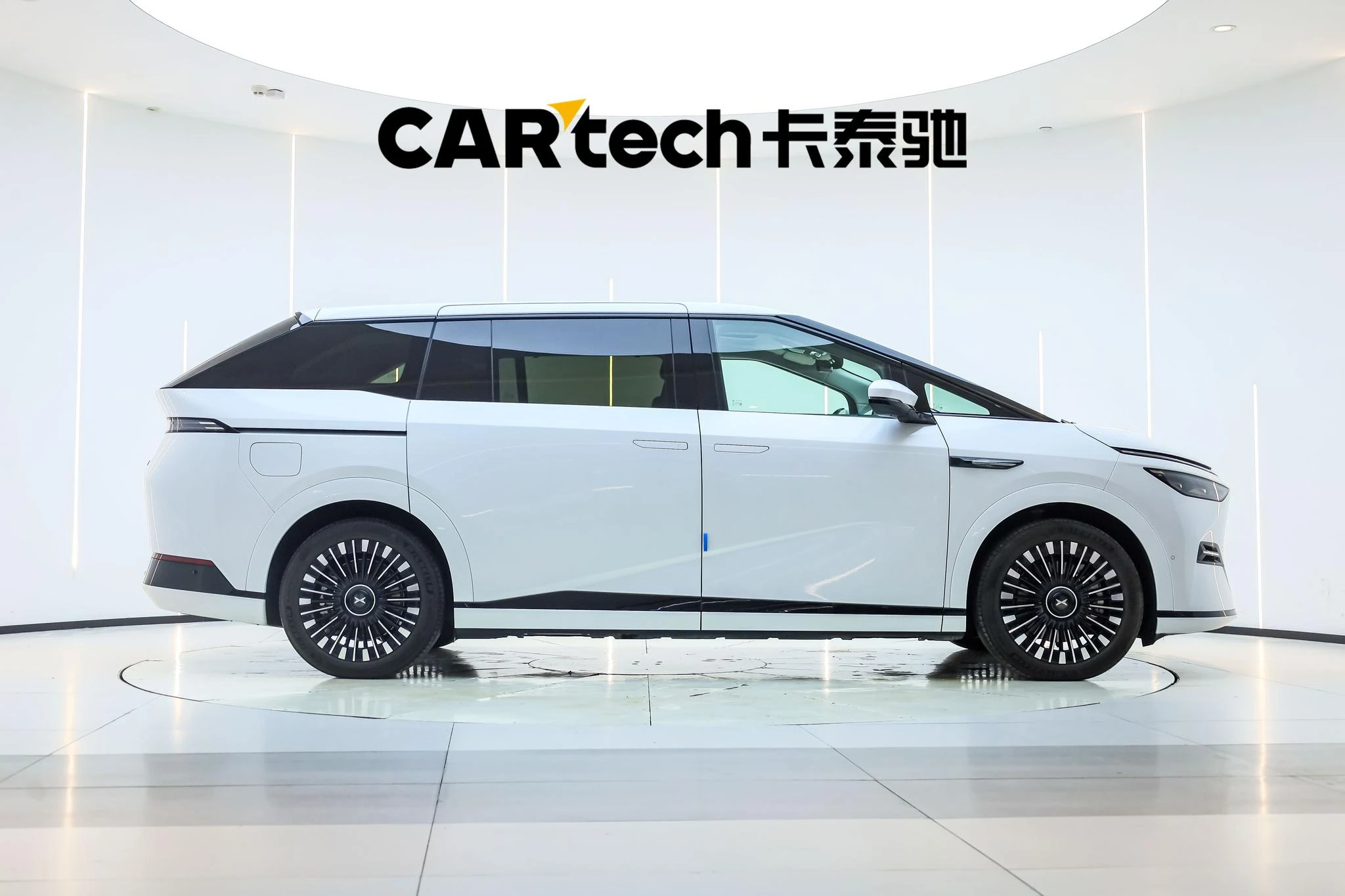 Main__Slider__Photo:undefined undefined 2025-1