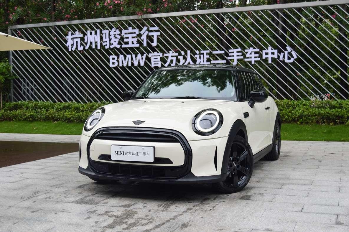 Main__Slider__Photo:undefined undefined 2022-0