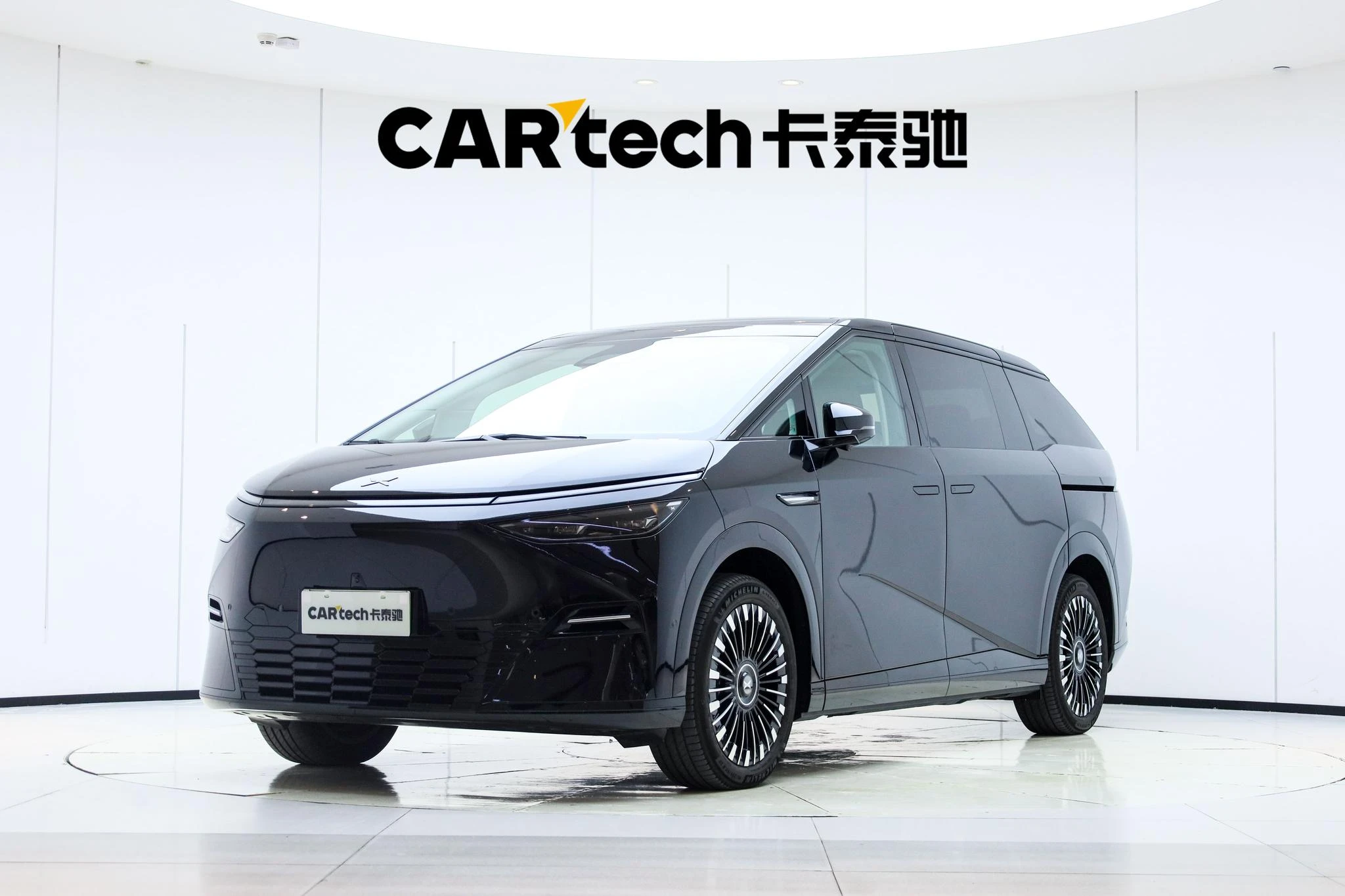Main__Slider__Photo:undefined undefined 2025-0