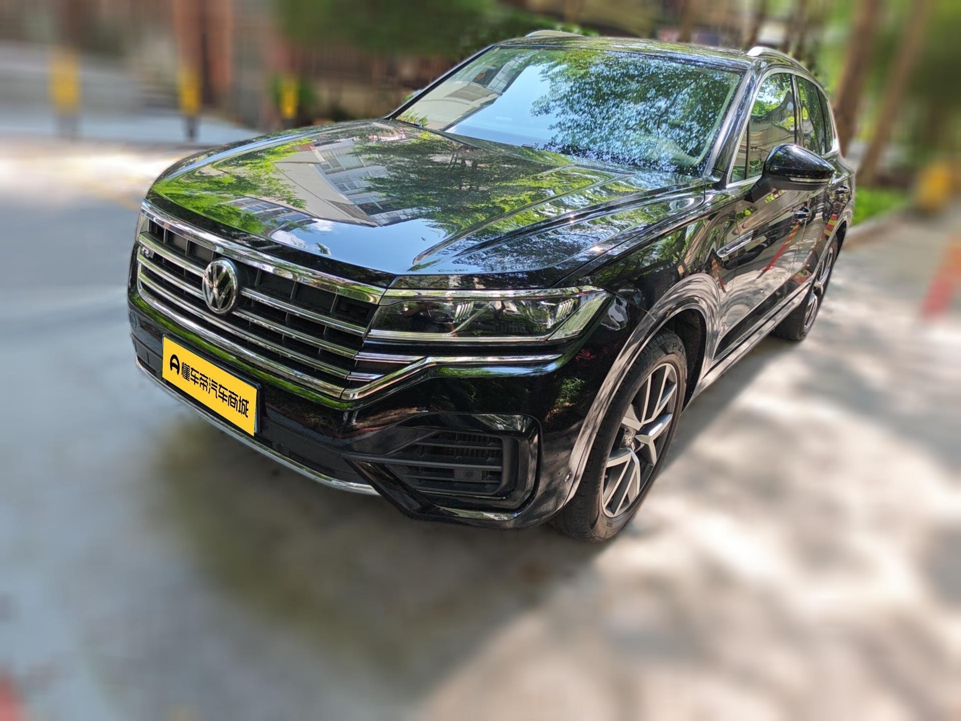 Main__Slider__Photo:undefined undefined 2019-0
