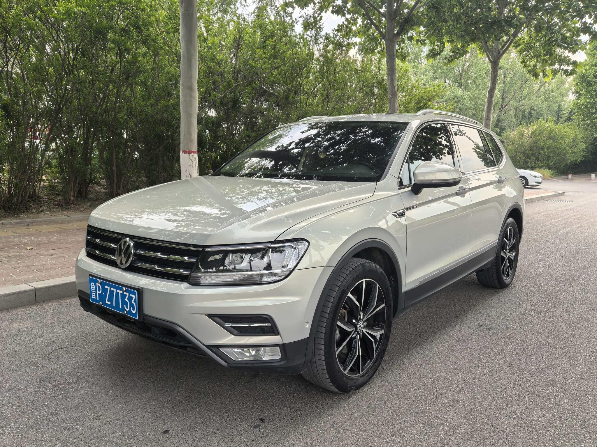 Main__Slider__Photo:undefined undefined 2019-0