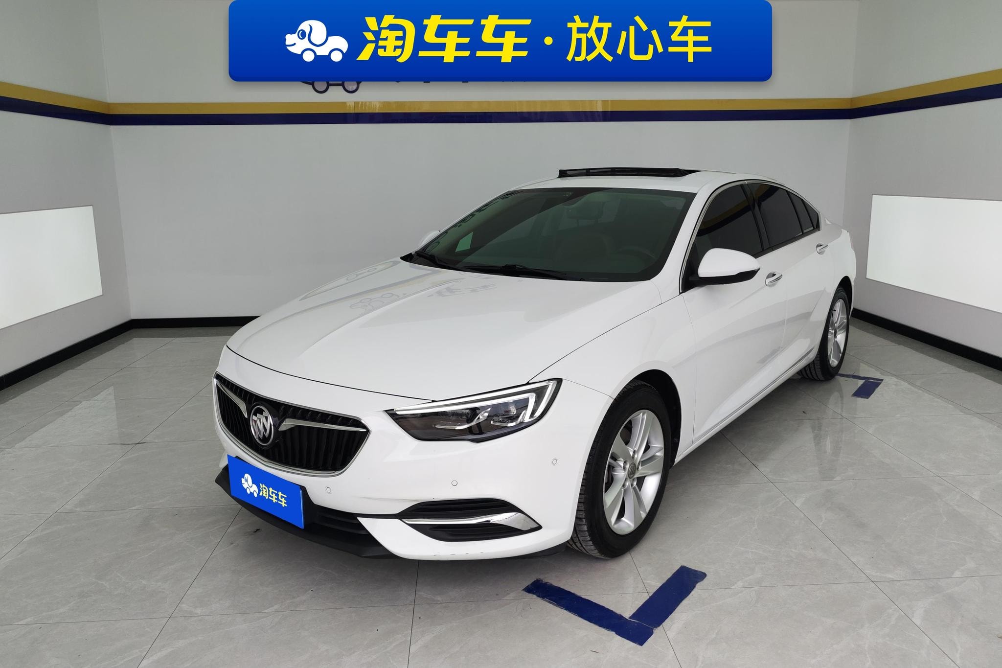Main__Slider__Photo:undefined undefined 2017-0