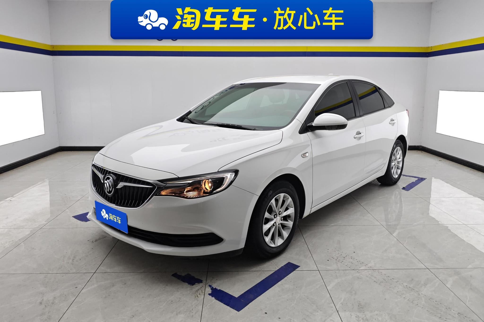 Main__Slider__Photo:undefined undefined 2018-0