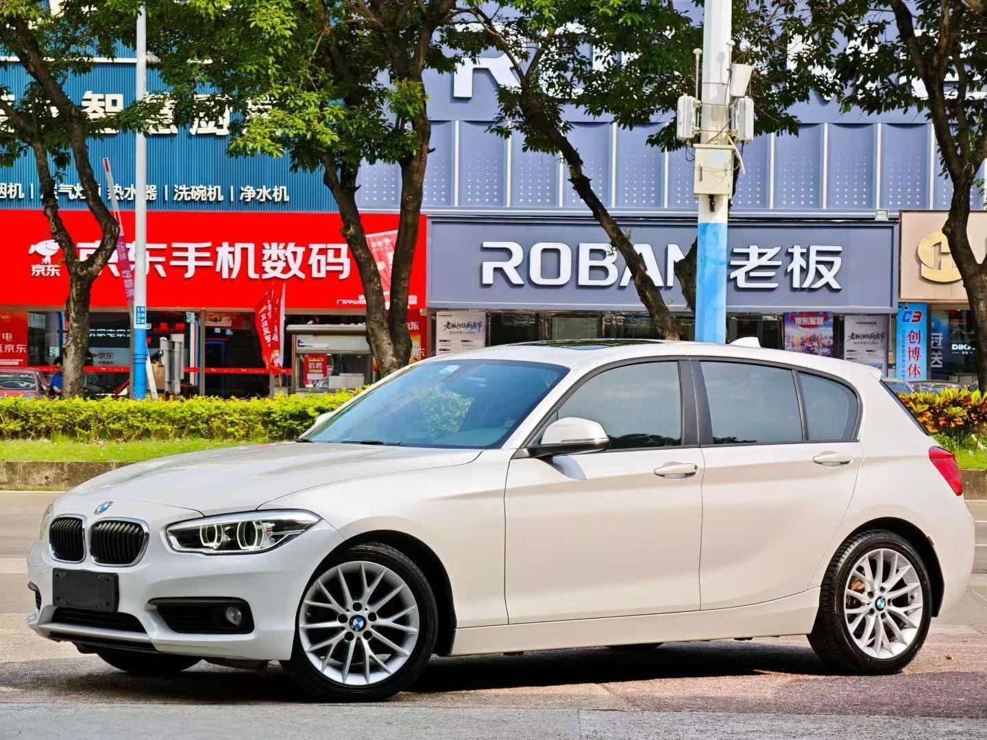 Main__Slider__Photo:undefined undefined 2015-0