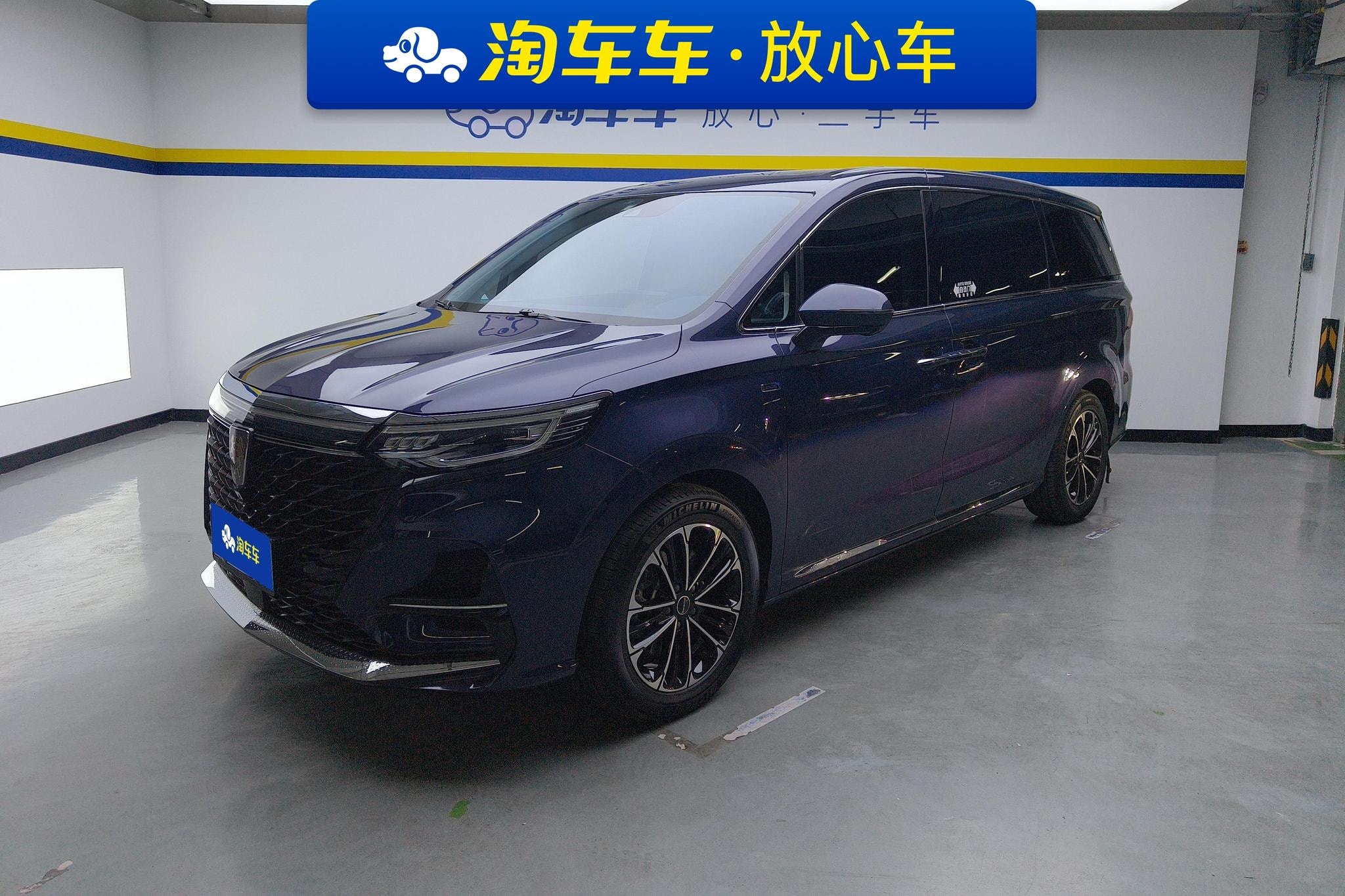 Main__Slider__Photo:undefined undefined 2022-0