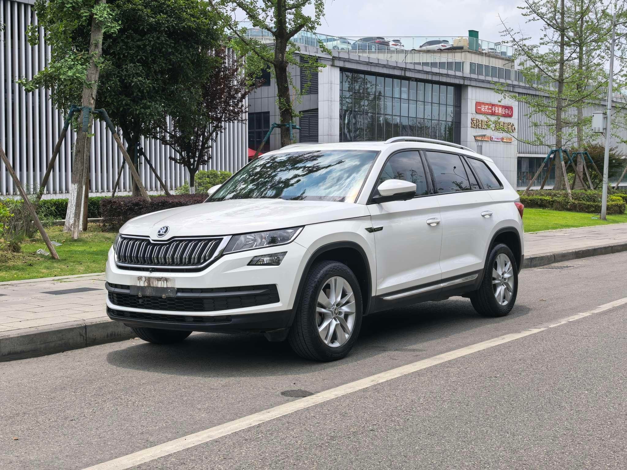Main__Slider__Photo:undefined undefined 2019-0
