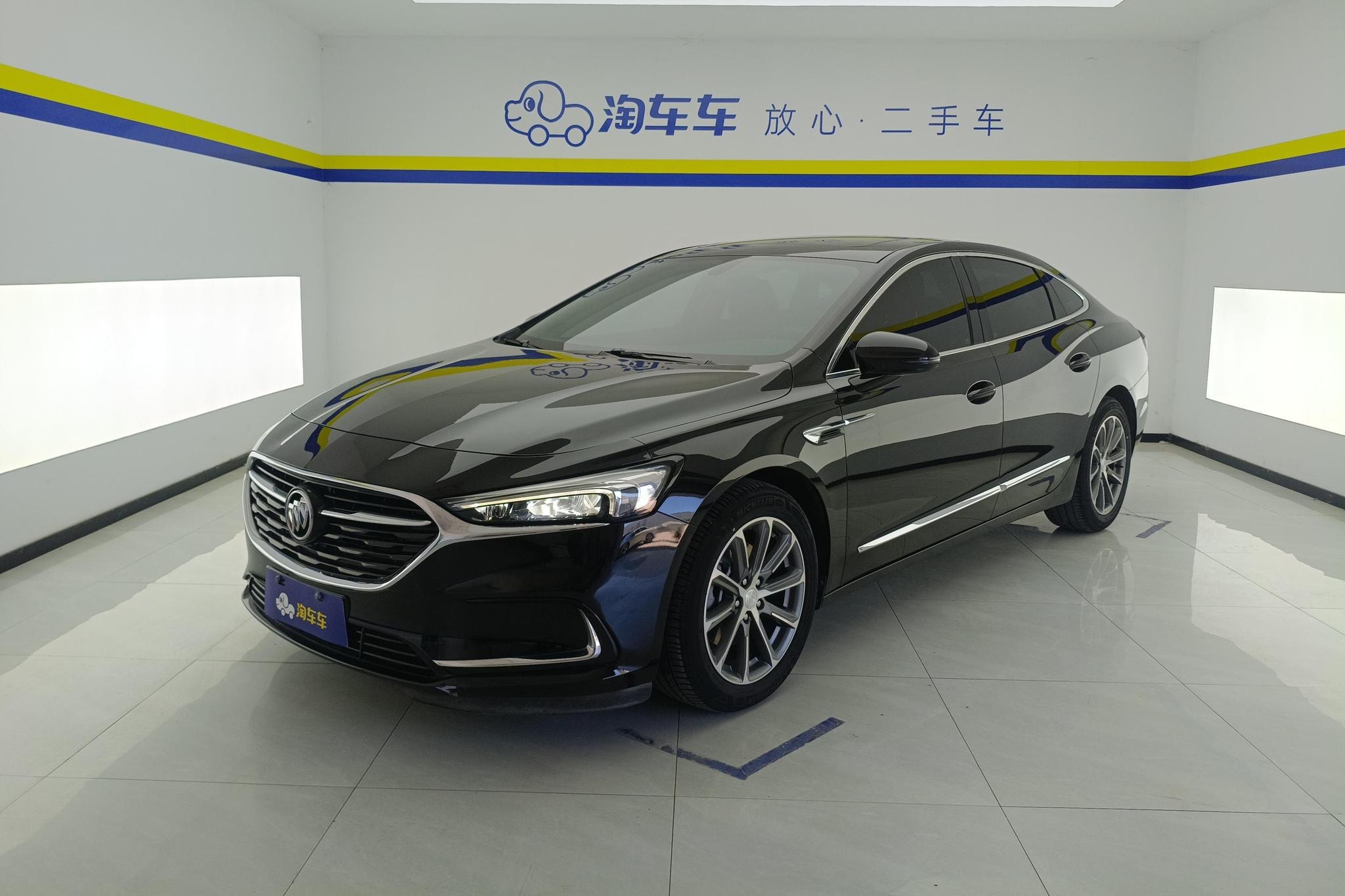Main__Slider__Photo:undefined undefined 2021-0