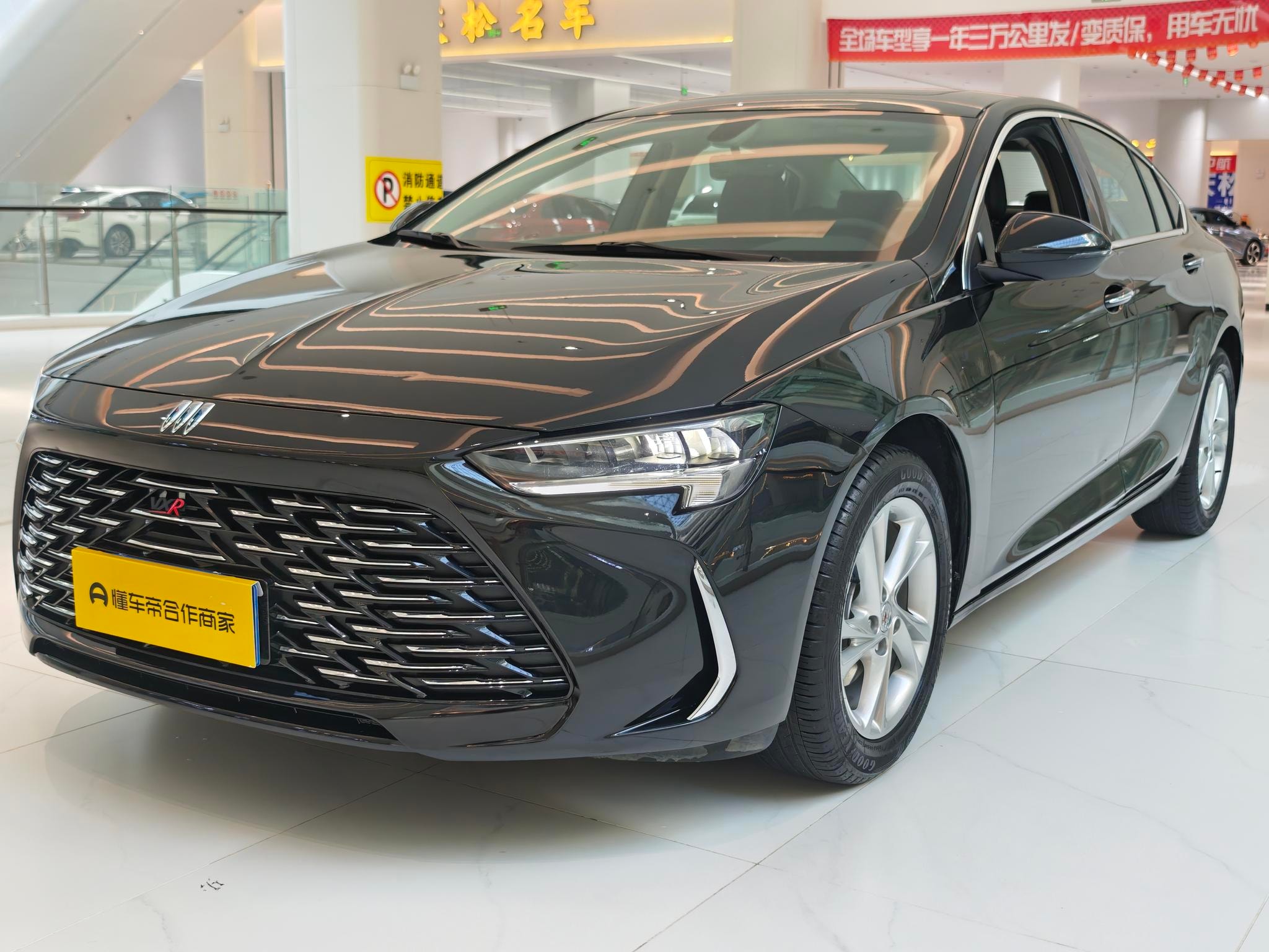 Main__Slider__Photo:undefined undefined 2023-0