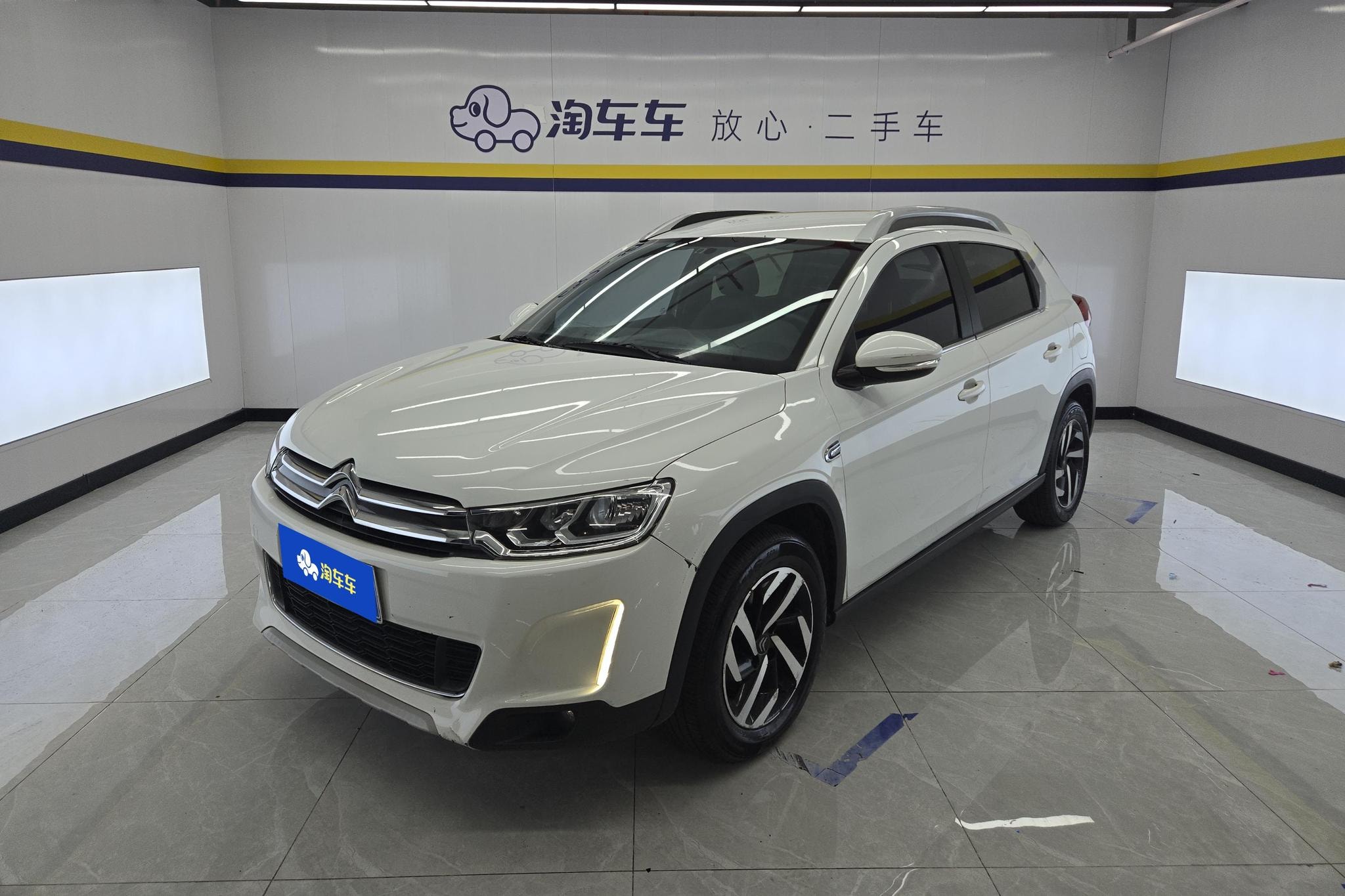 Main__Slider__Photo:undefined undefined 2015-0
