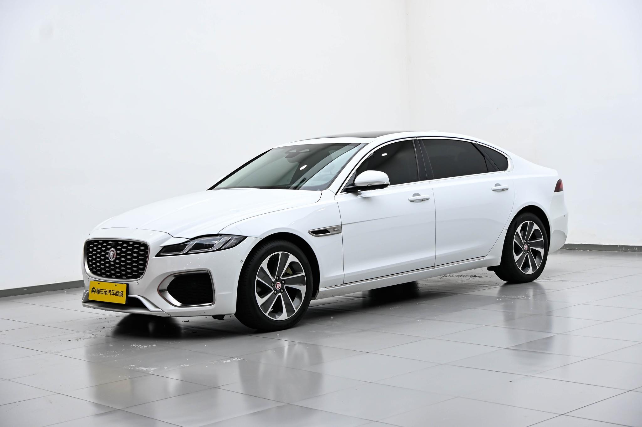 Main__Slider__Photo:undefined undefined 2023-0