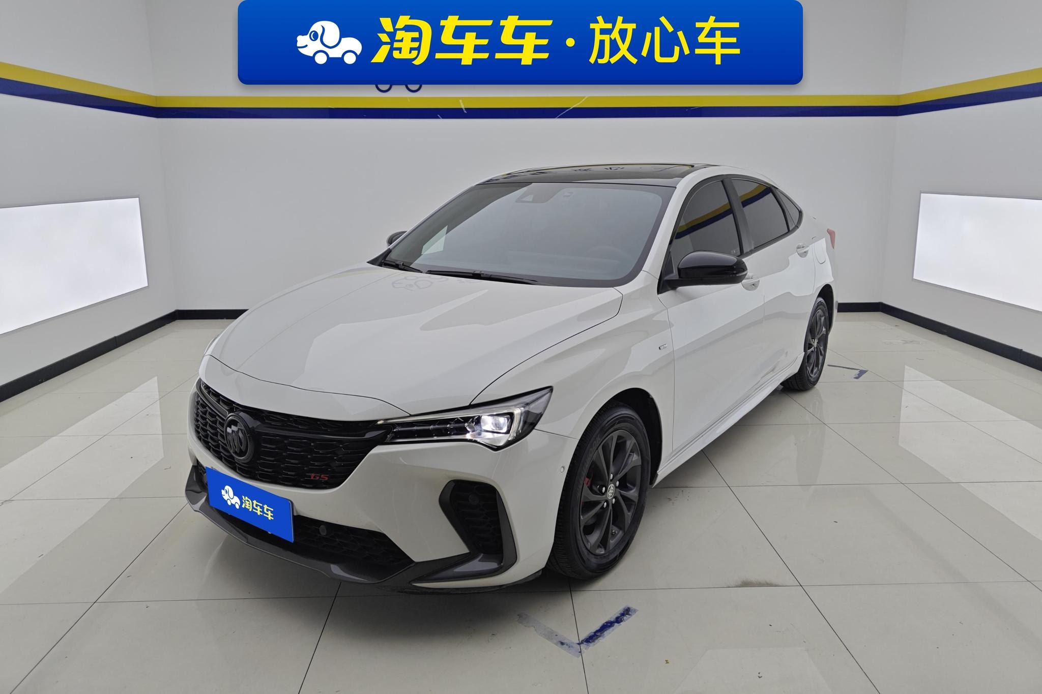 Main__Slider__Photo:undefined undefined 2023-0