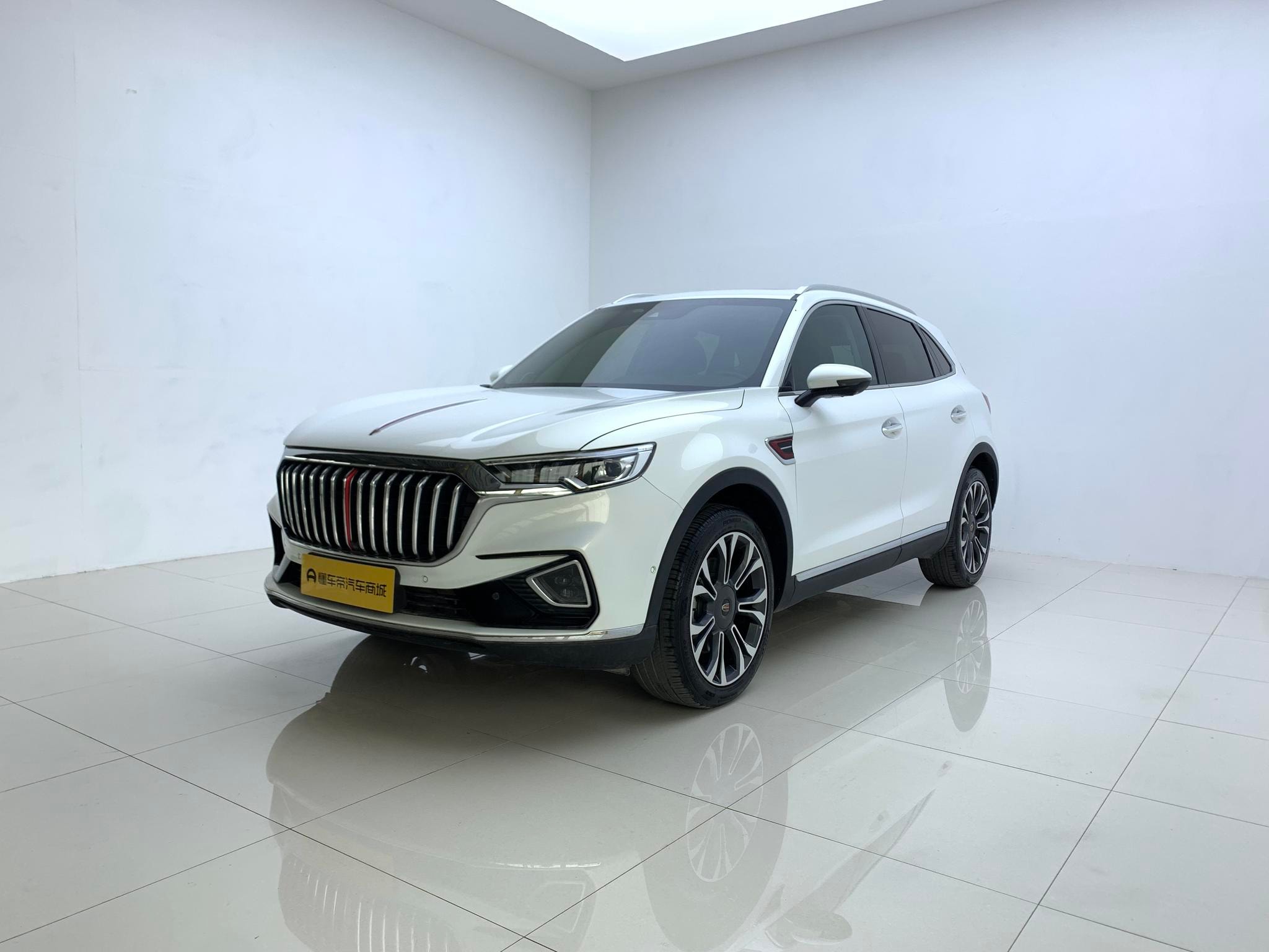 Main__Slider__Photo:undefined undefined 2019-0