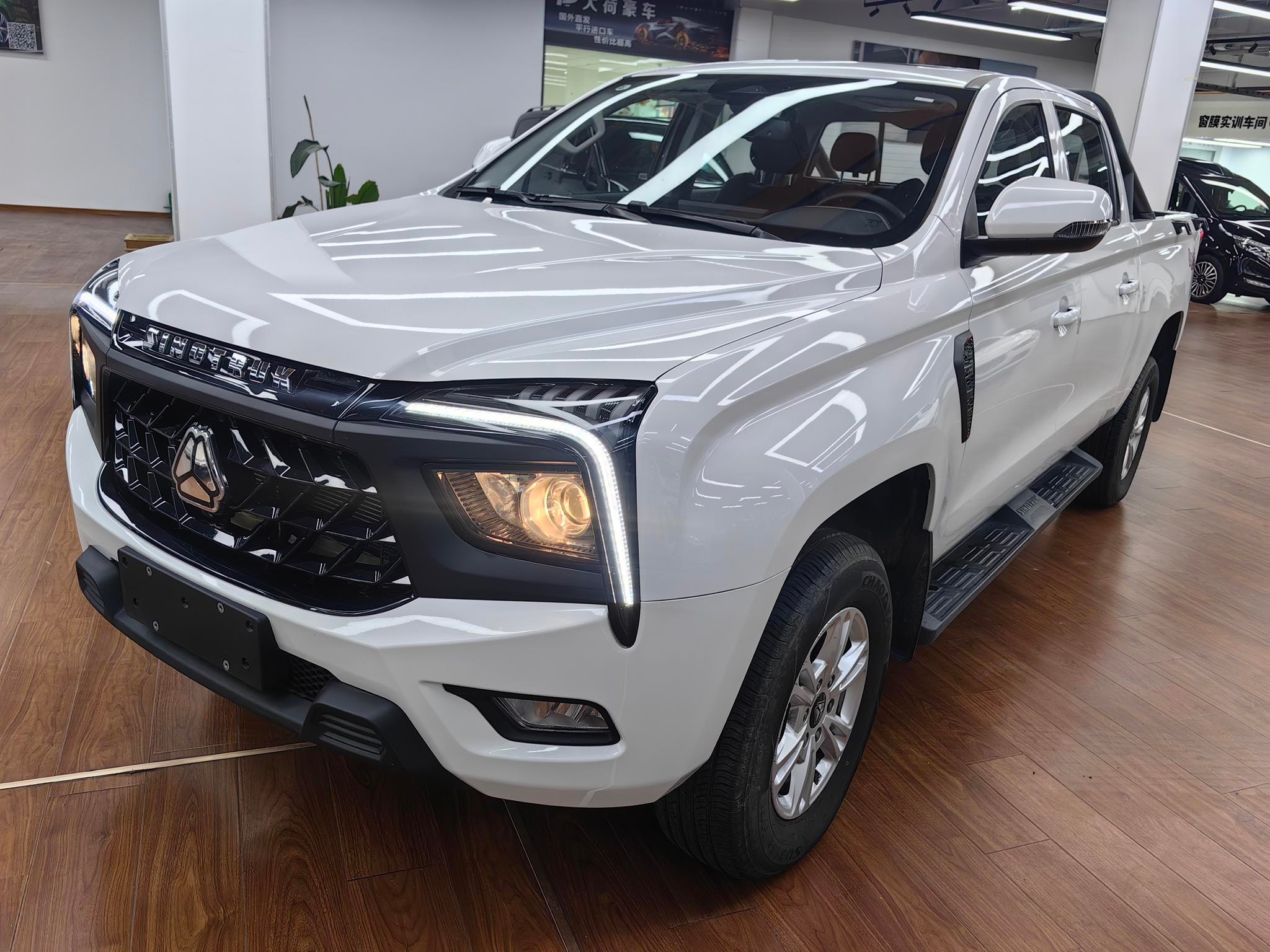 Main__Slider__Photo:undefined undefined 2024-0