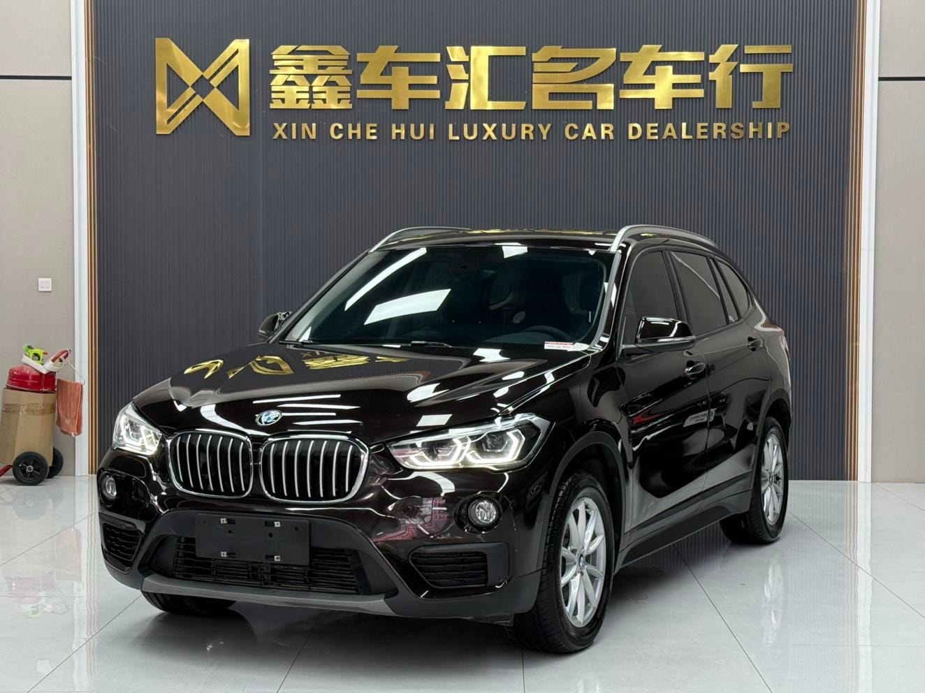 Main__Slider__Photo:undefined undefined 2019-0