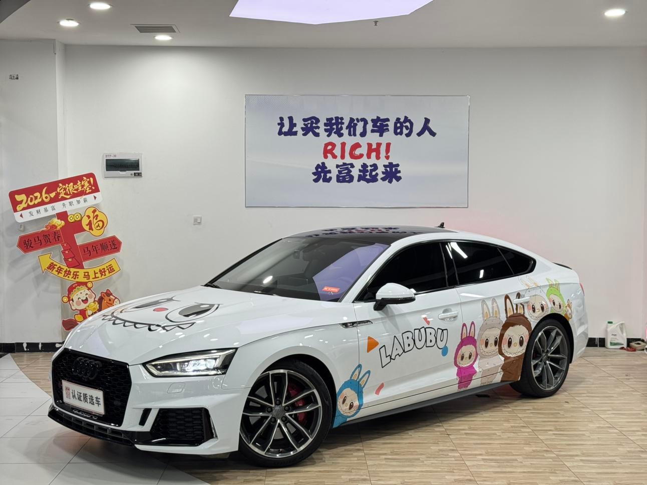 Main__Slider__Photo:undefined undefined 2019-0