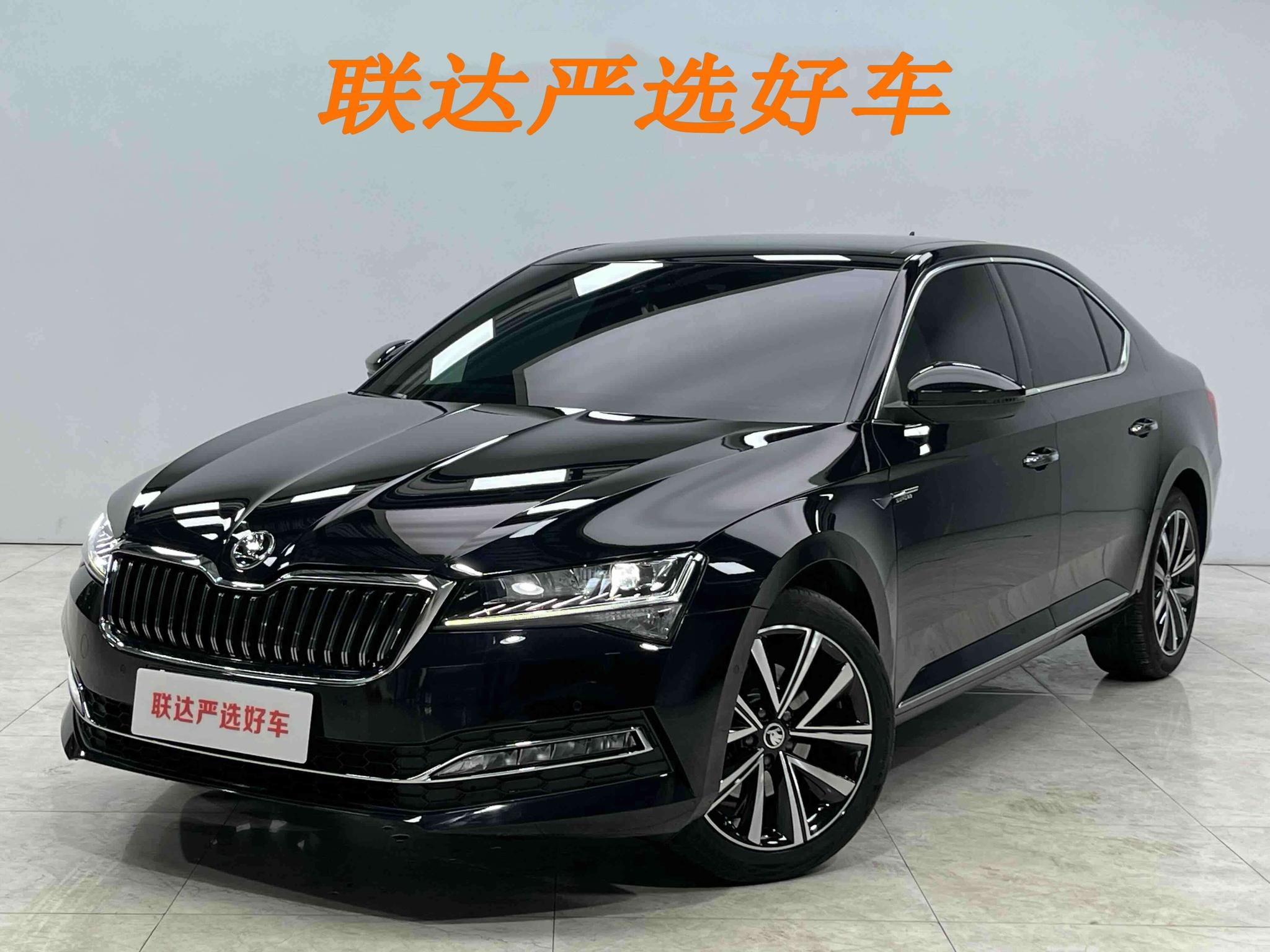 Main__Slider__Photo:undefined undefined 2024-0