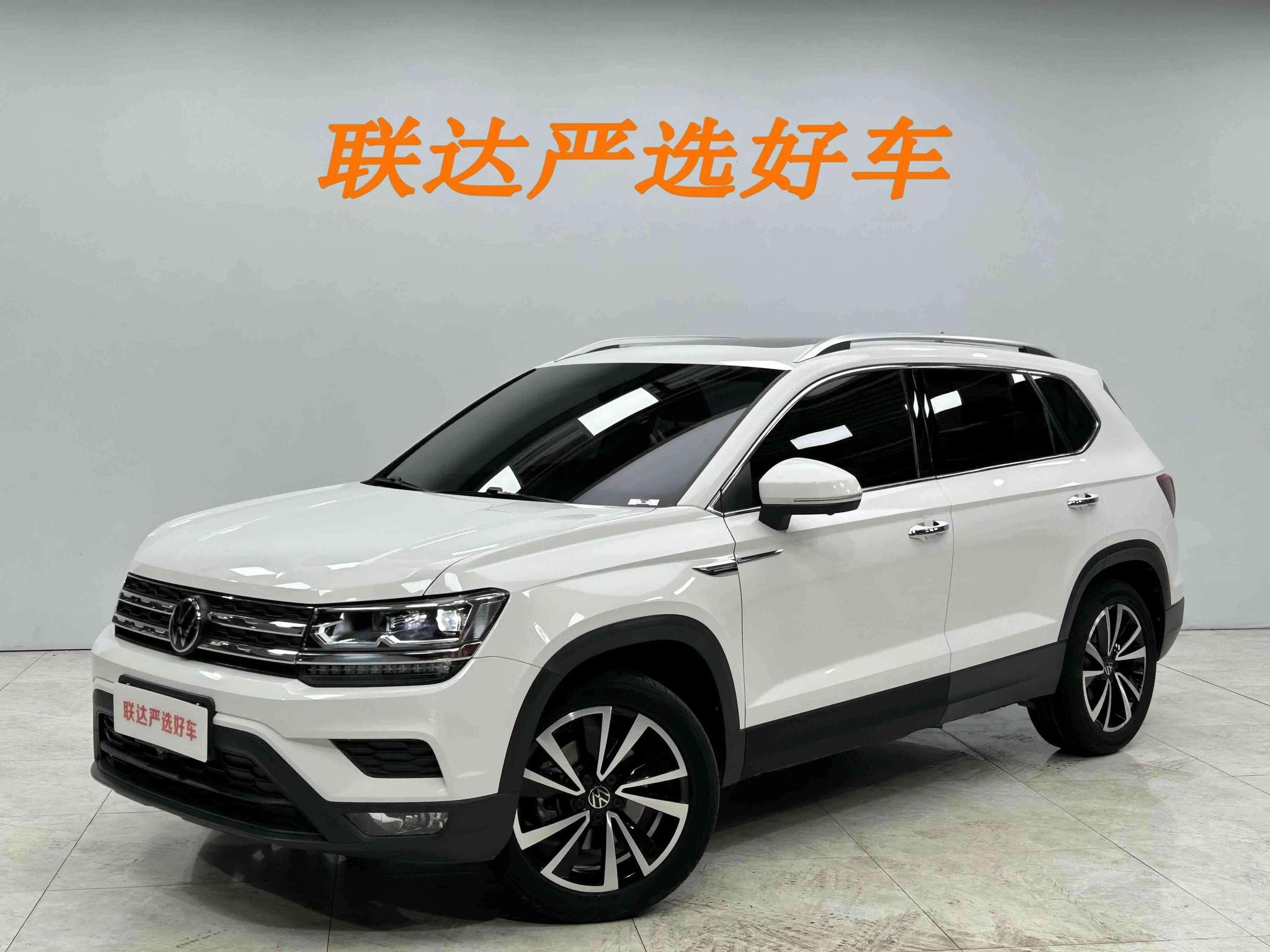 Main__Slider__Photo:undefined undefined 2022-0