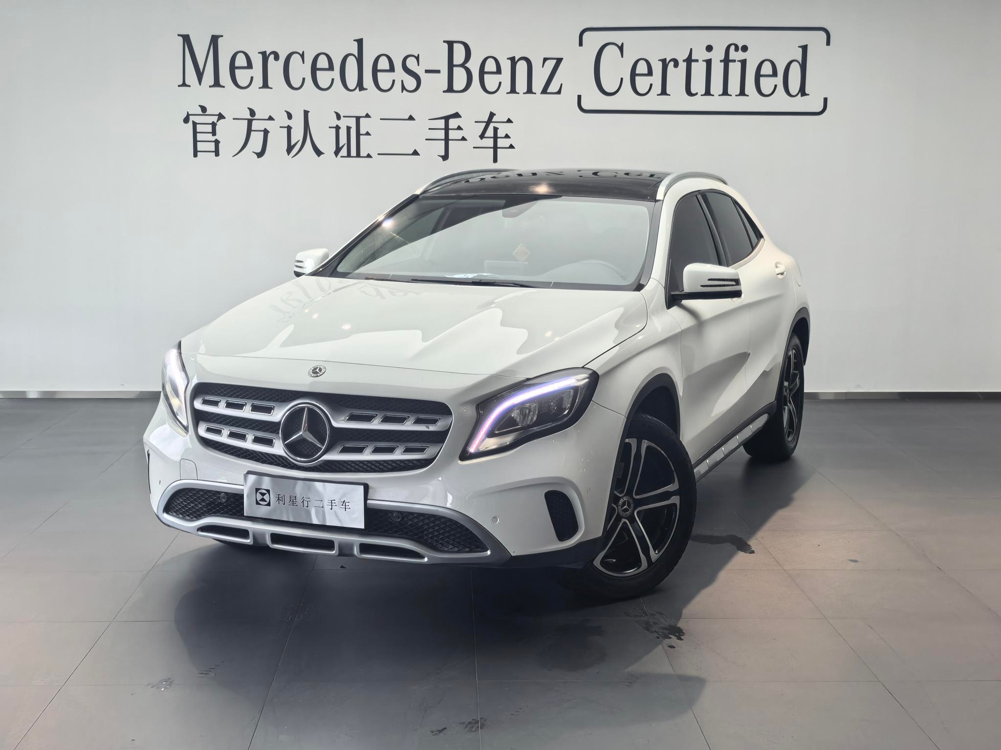 Main__Slider__Photo:undefined undefined 2018-0