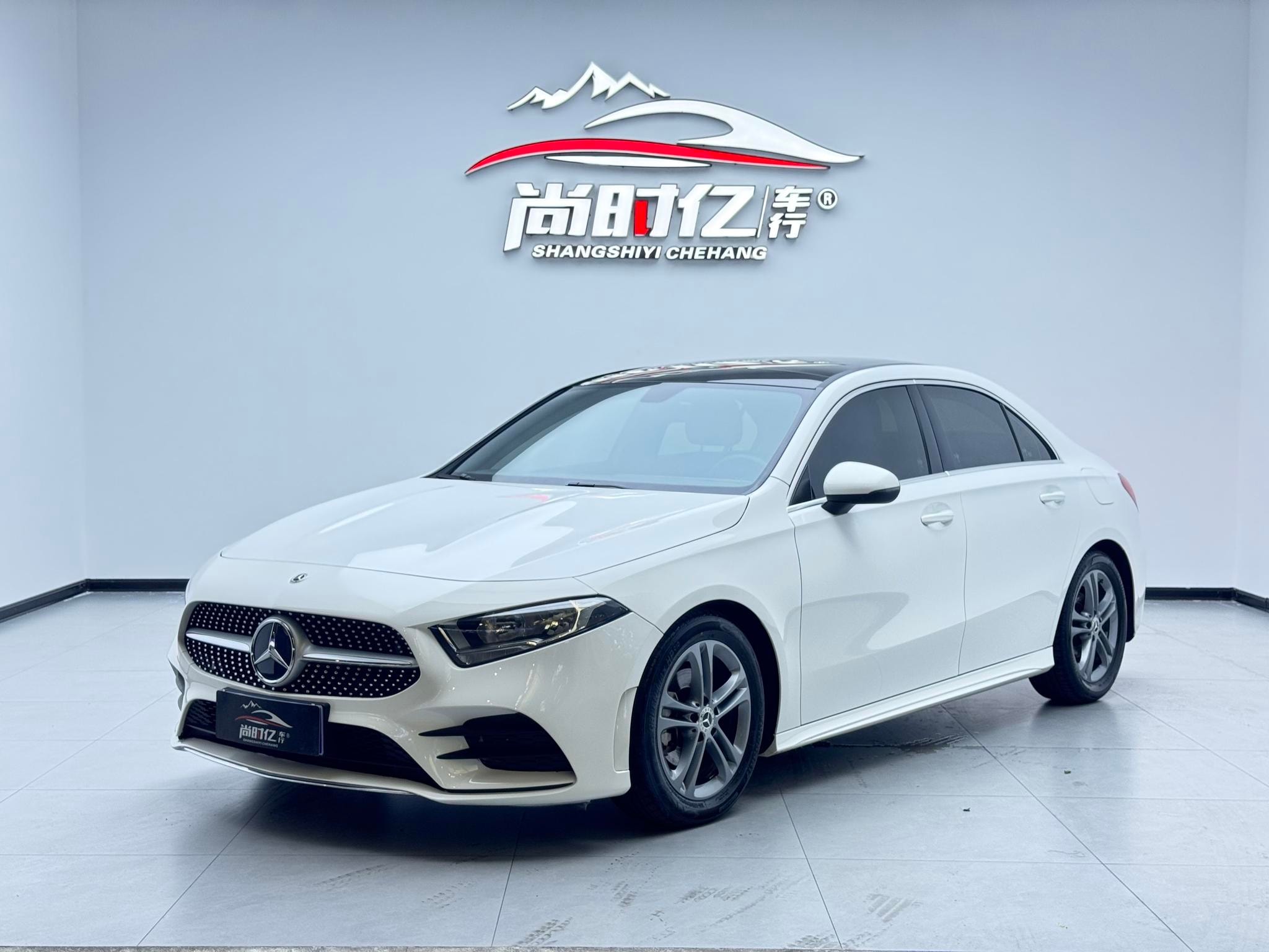 Main__Slider__Photo:undefined undefined 2022-0