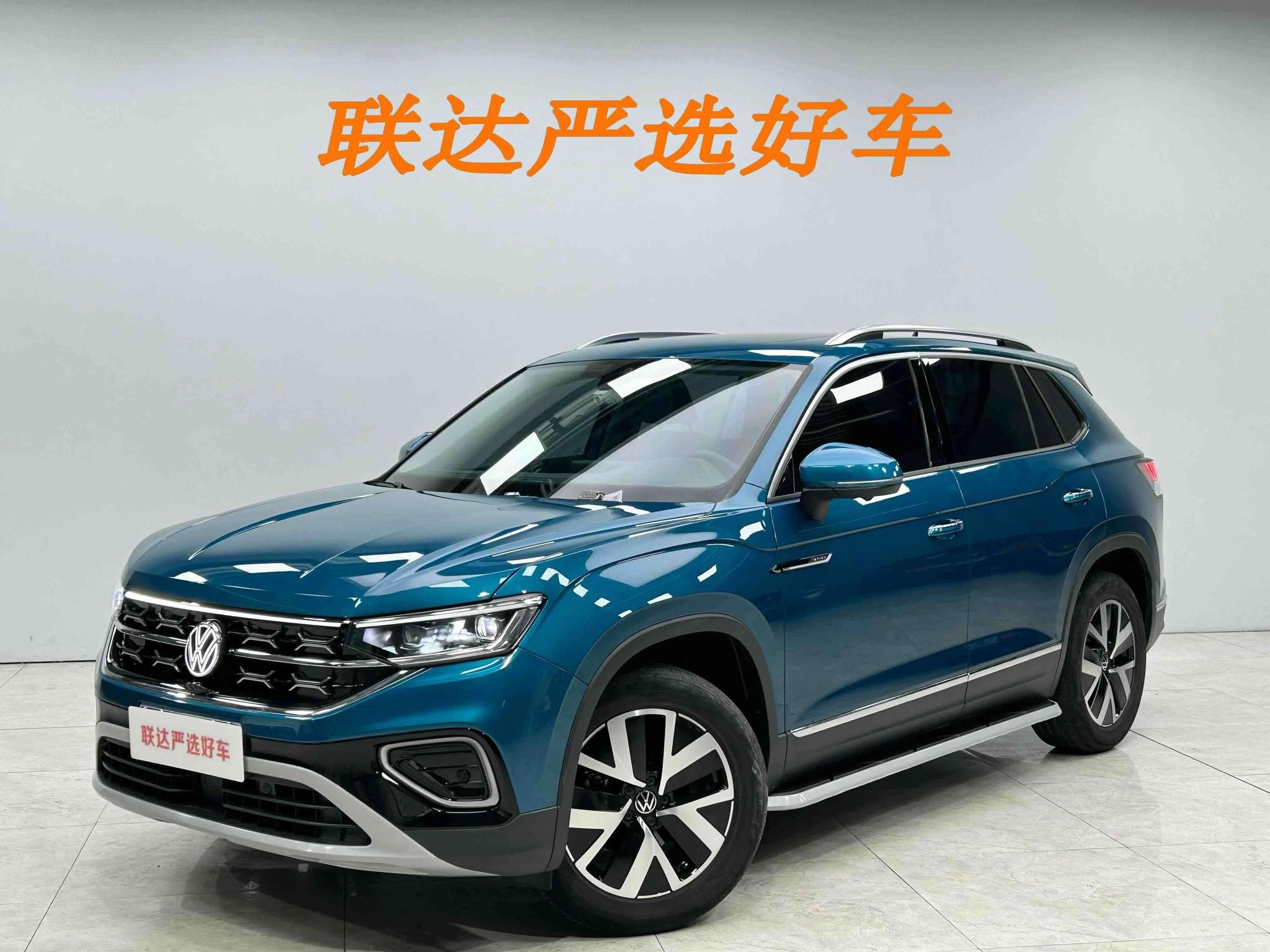 Main__Slider__Photo:undefined undefined 2023-0