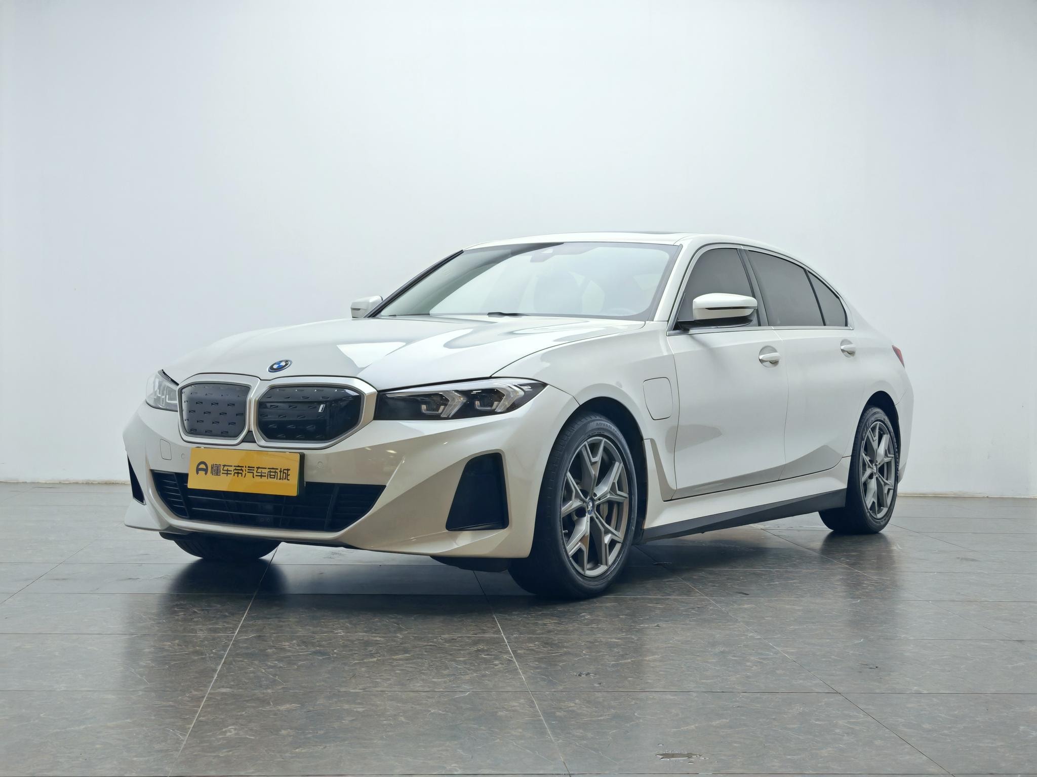 Main__Slider__Photo:undefined undefined 2023-0