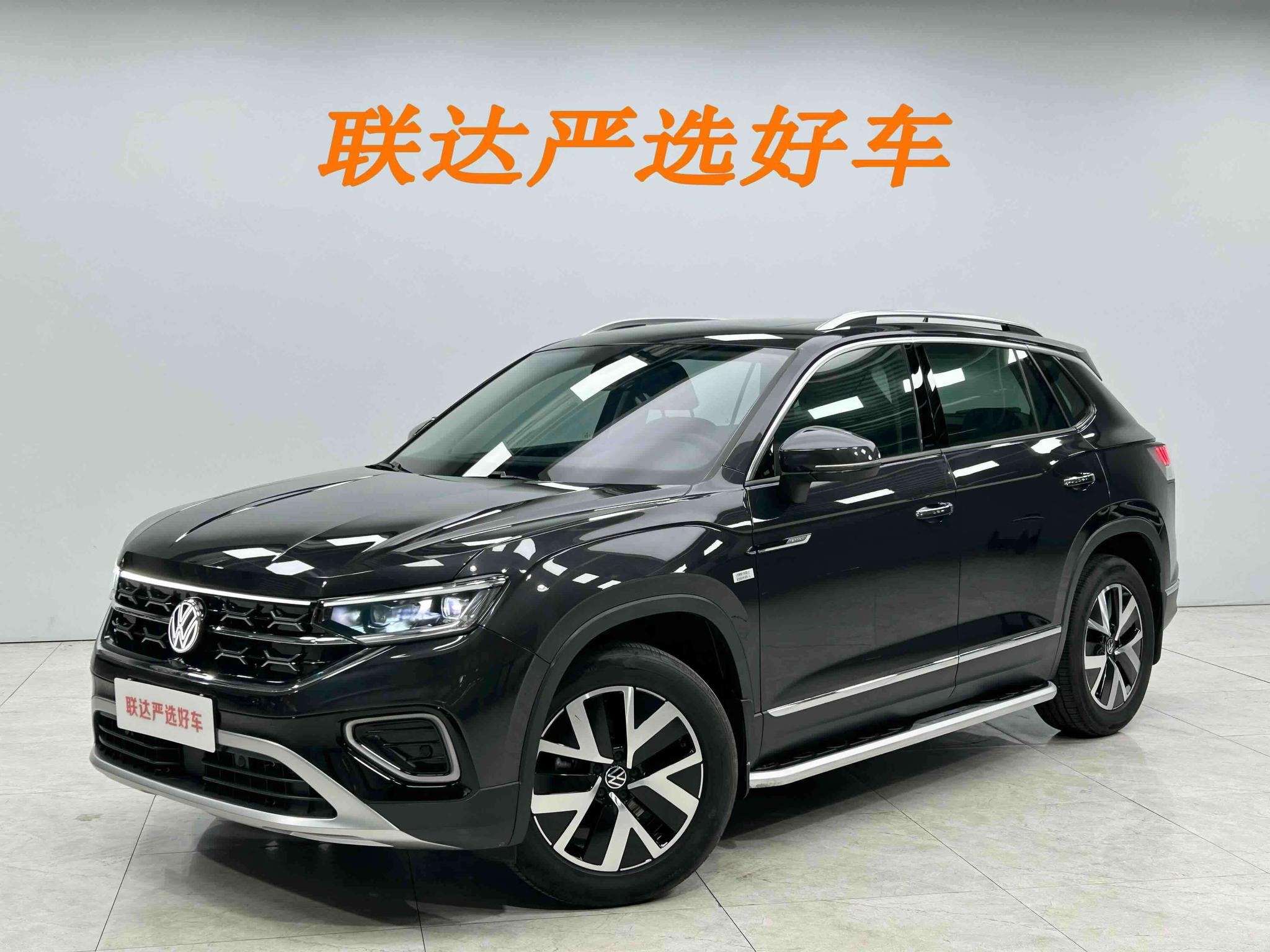 Main__Slider__Photo:undefined undefined 2023-0