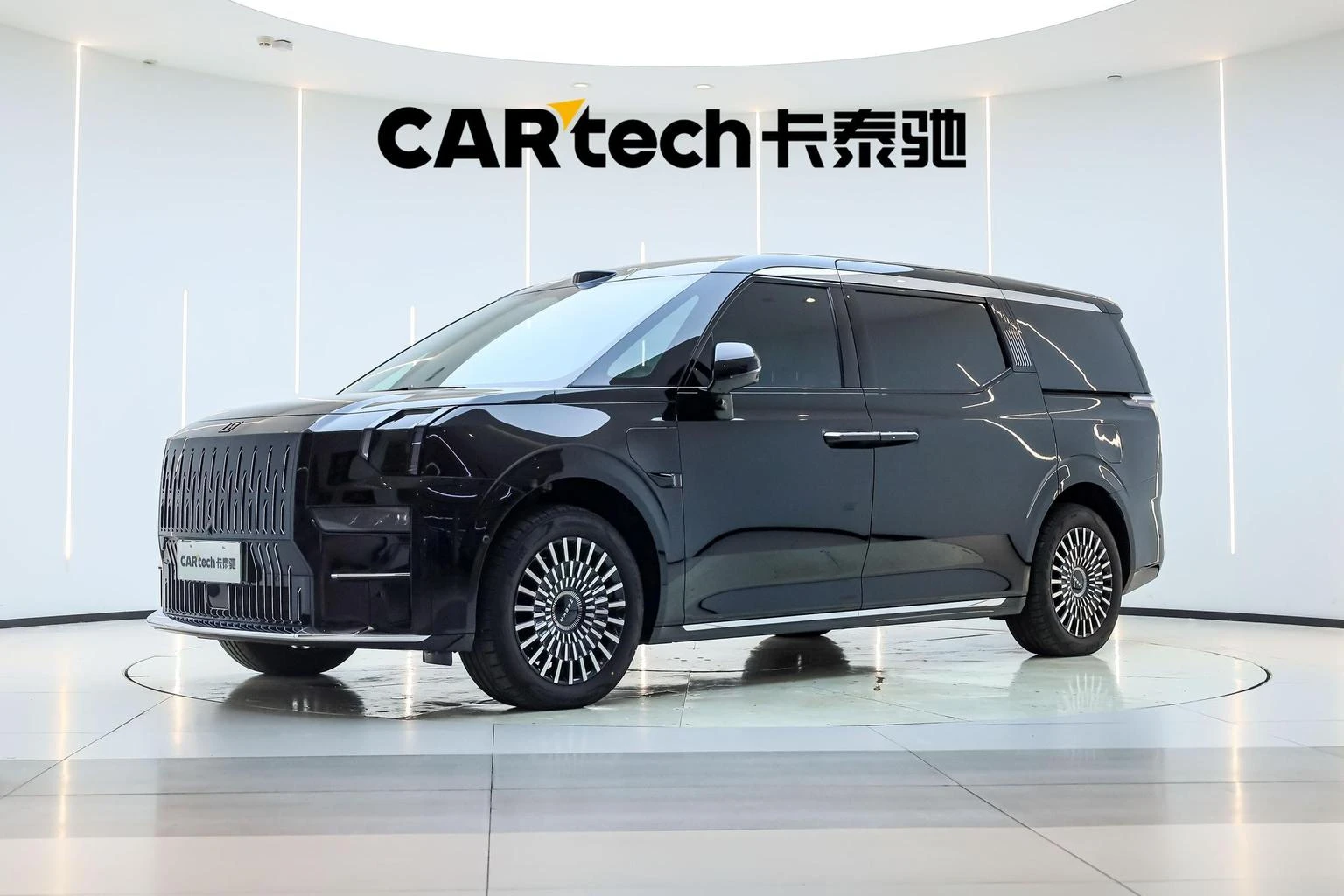 Main__Slider__Photo:undefined undefined 2024-0