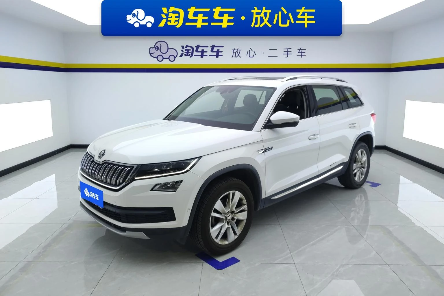 Main__Slider__Photo:undefined undefined 2019-0