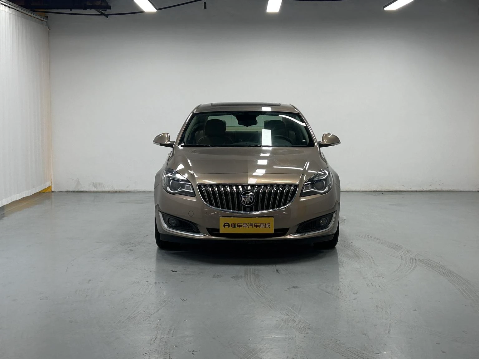 Main__Slider__Photo:undefined undefined 2015-1