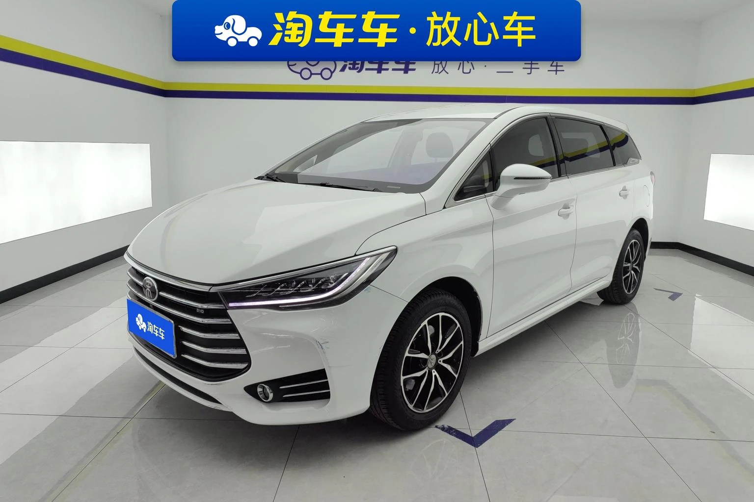 Main__Slider__Photo:undefined undefined 2018-0