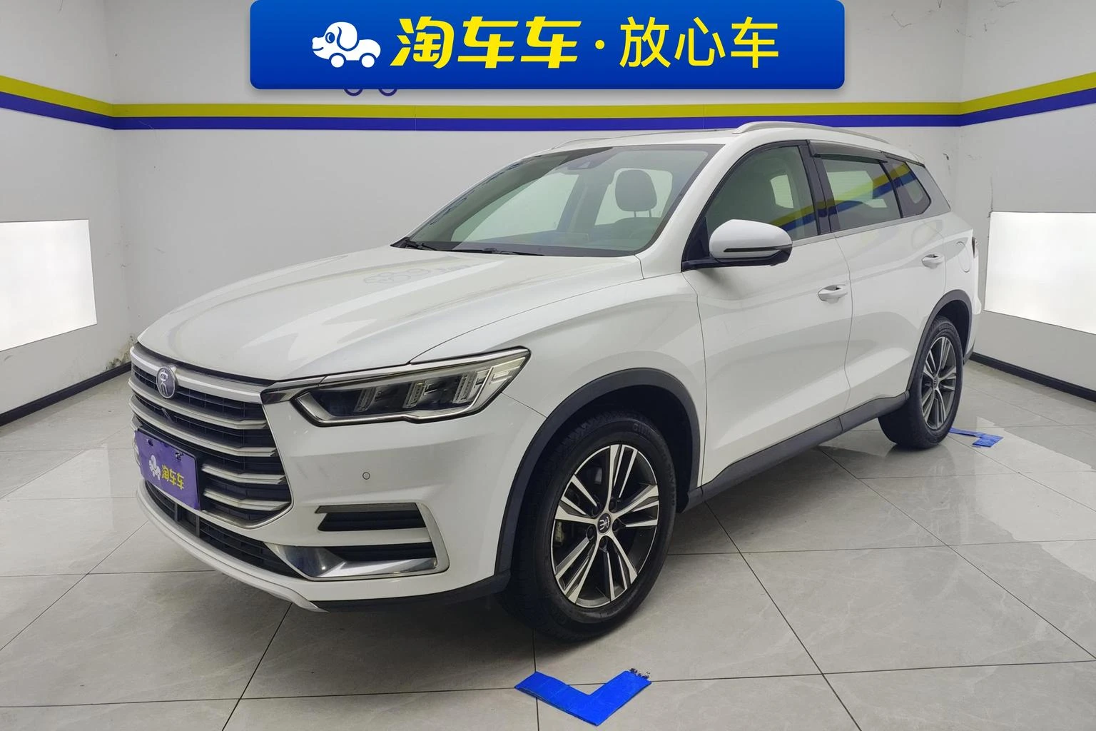 Main__Slider__Photo:undefined undefined 2019-0