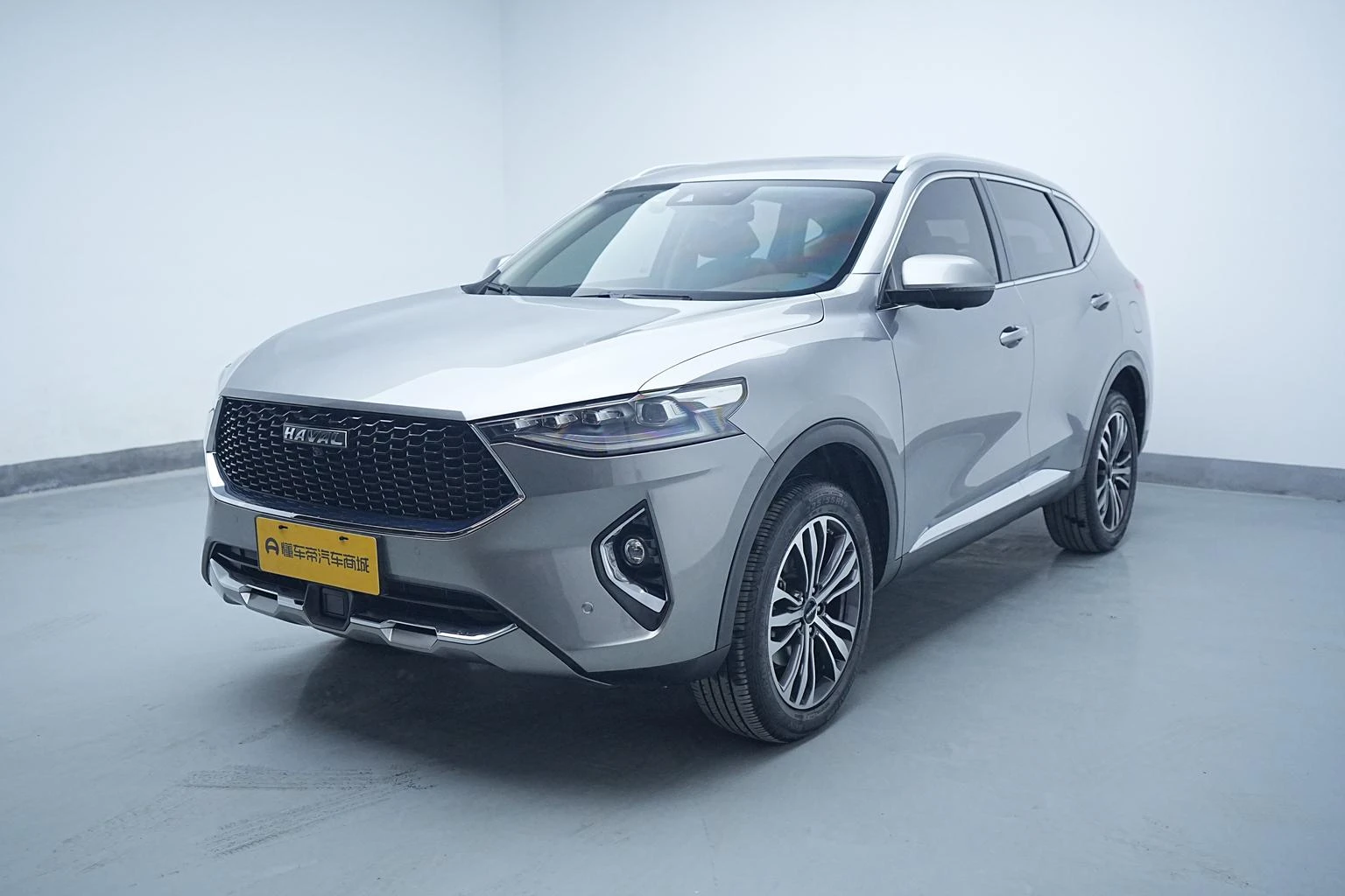 Main__Slider__Photo:undefined undefined 2019-0