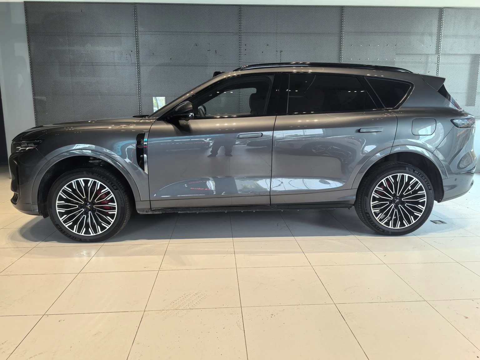 Main__Slider__Photo:undefined undefined 2025-1