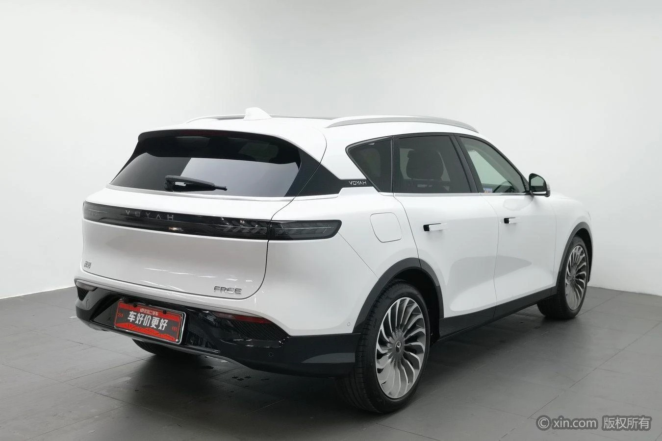 Main__Slider__Photo:undefined undefined 2021-1