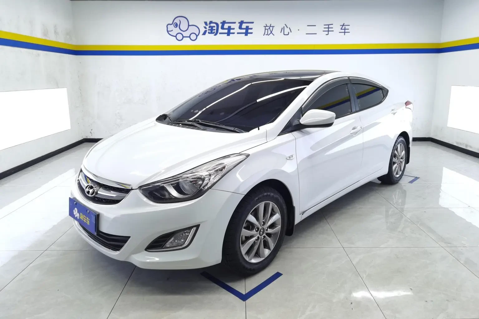 Main__Slider__Photo:undefined undefined 2015-0