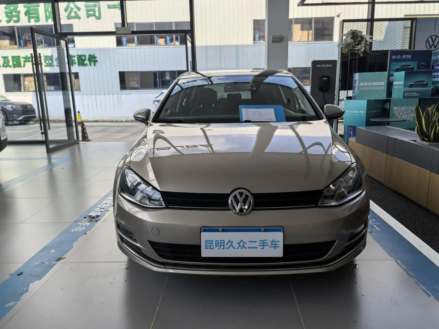 Main__Slider__Photo:undefined undefined 2014-1