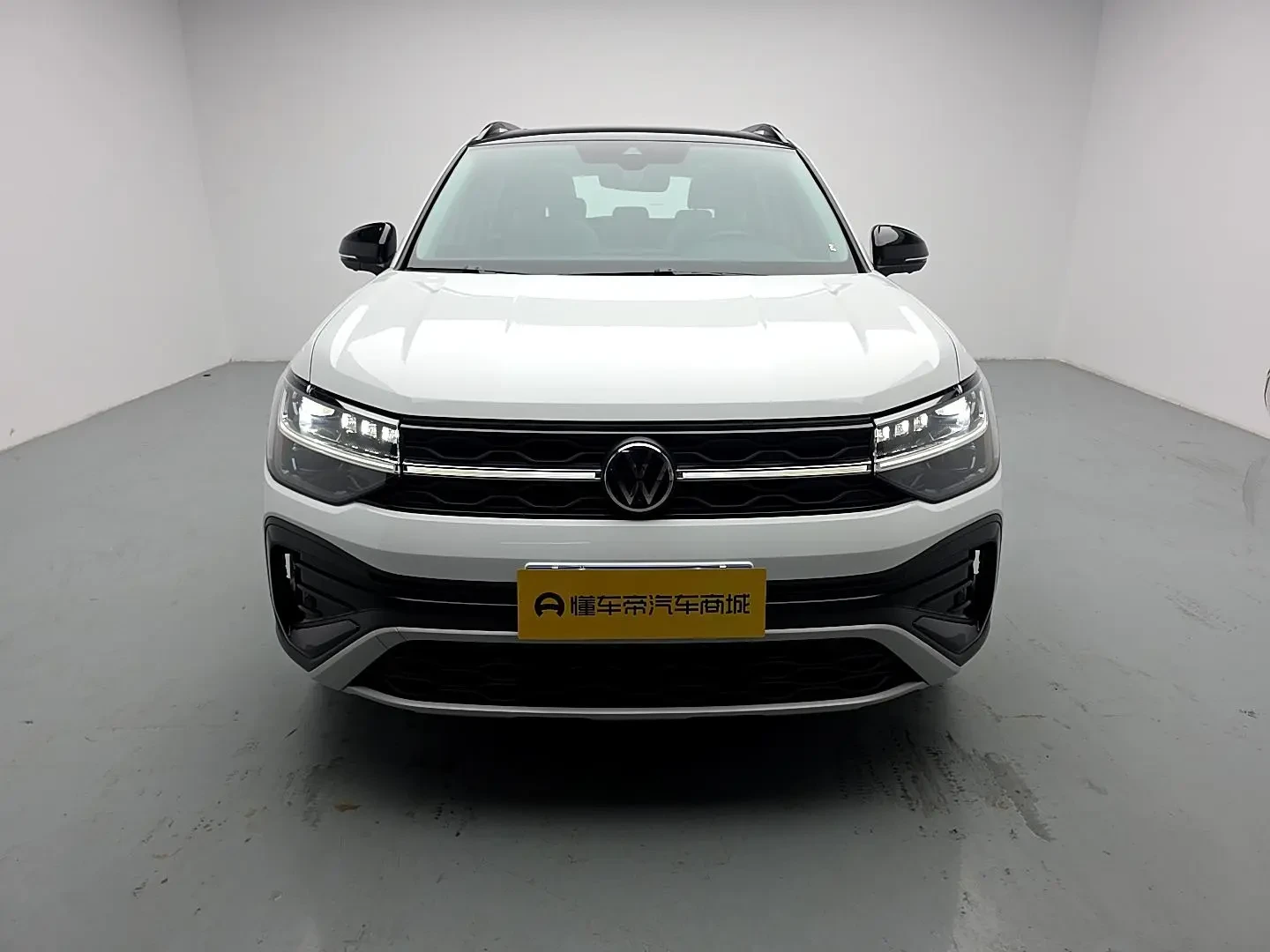 Main__Slider__Photo:undefined undefined 2023-1