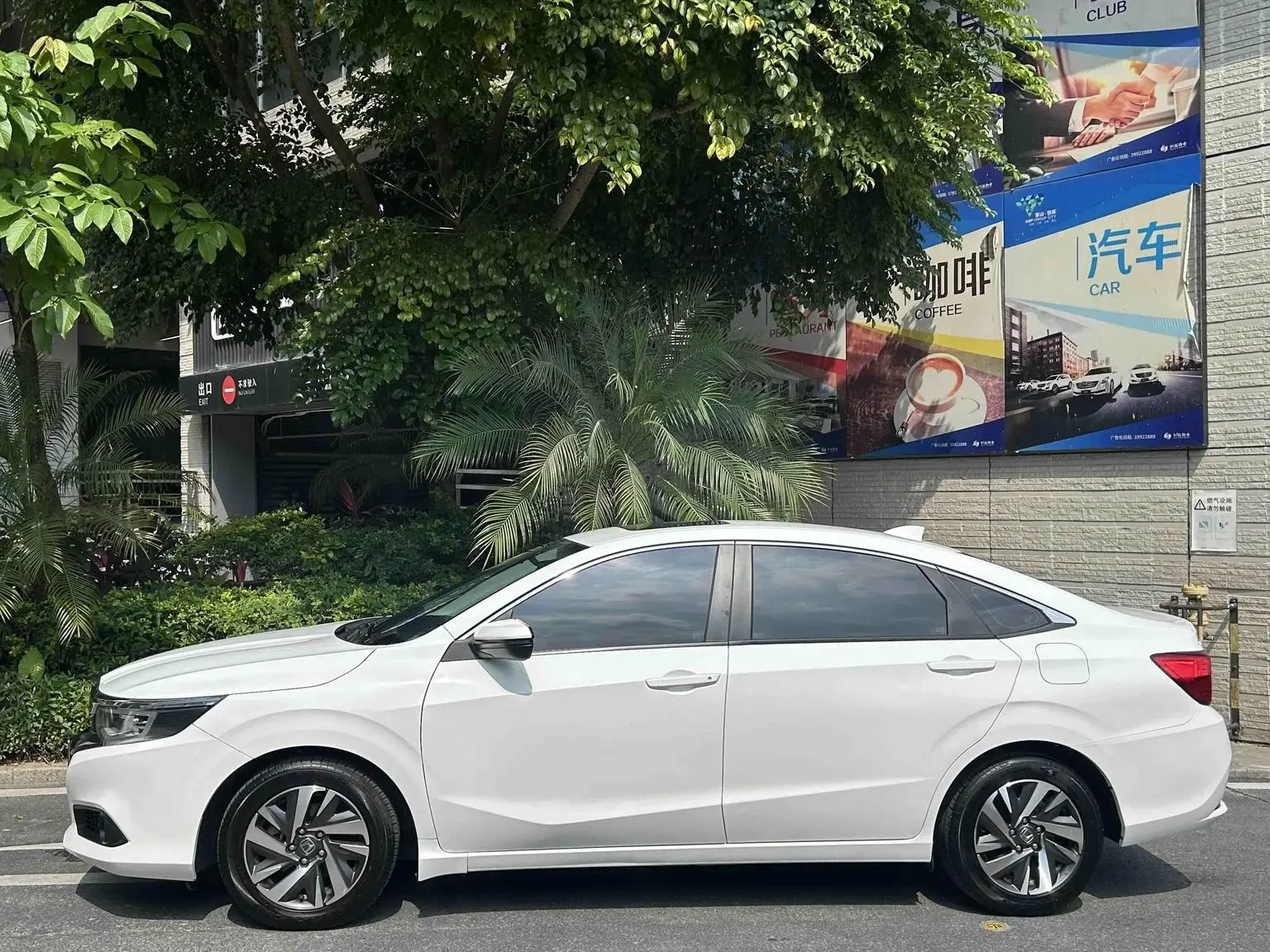 Main__Slider__Photo:undefined undefined 2019-1