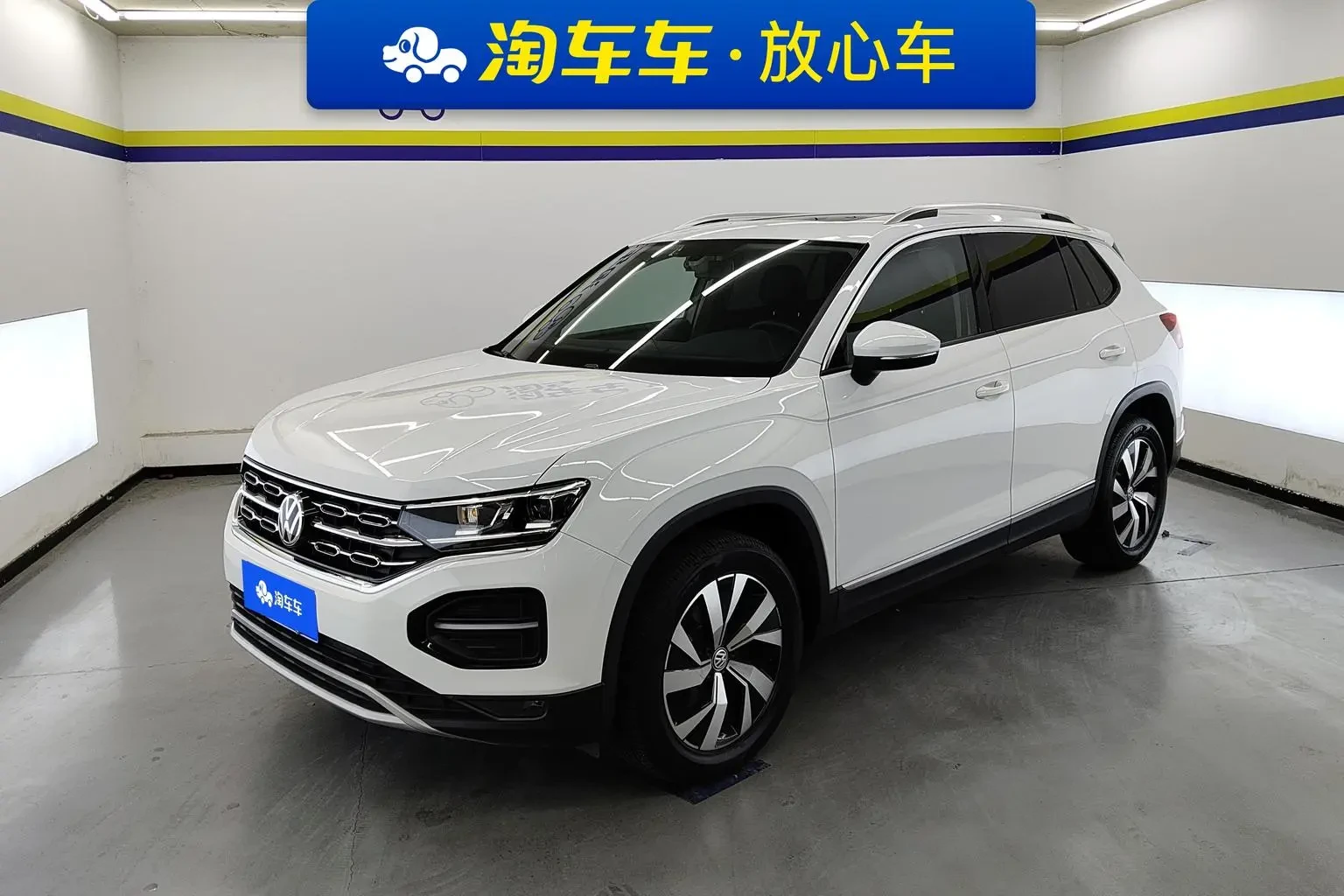 Main__Slider__Photo:undefined undefined 2019-0