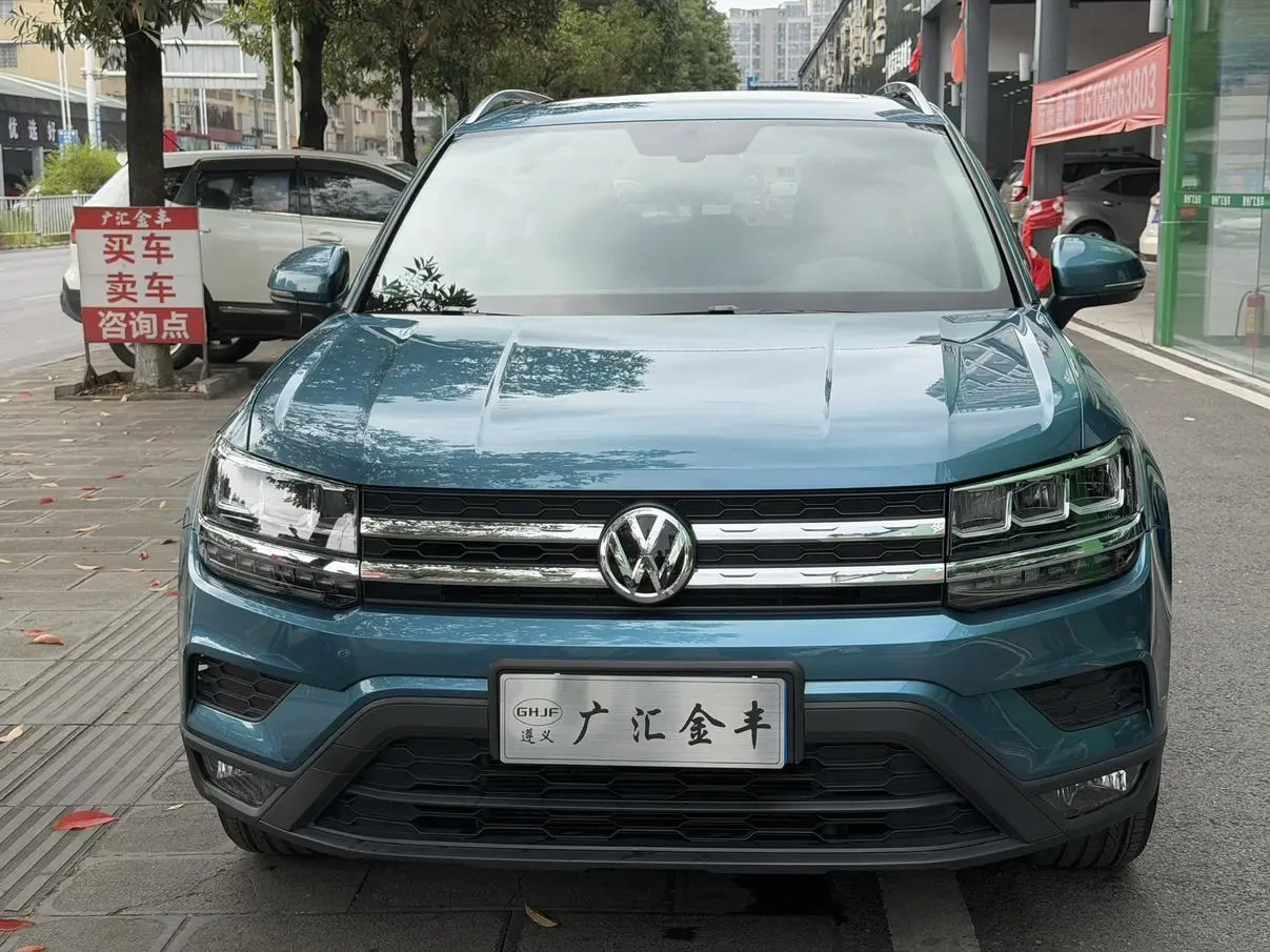 Main__Slider__Photo:undefined undefined 2019-1