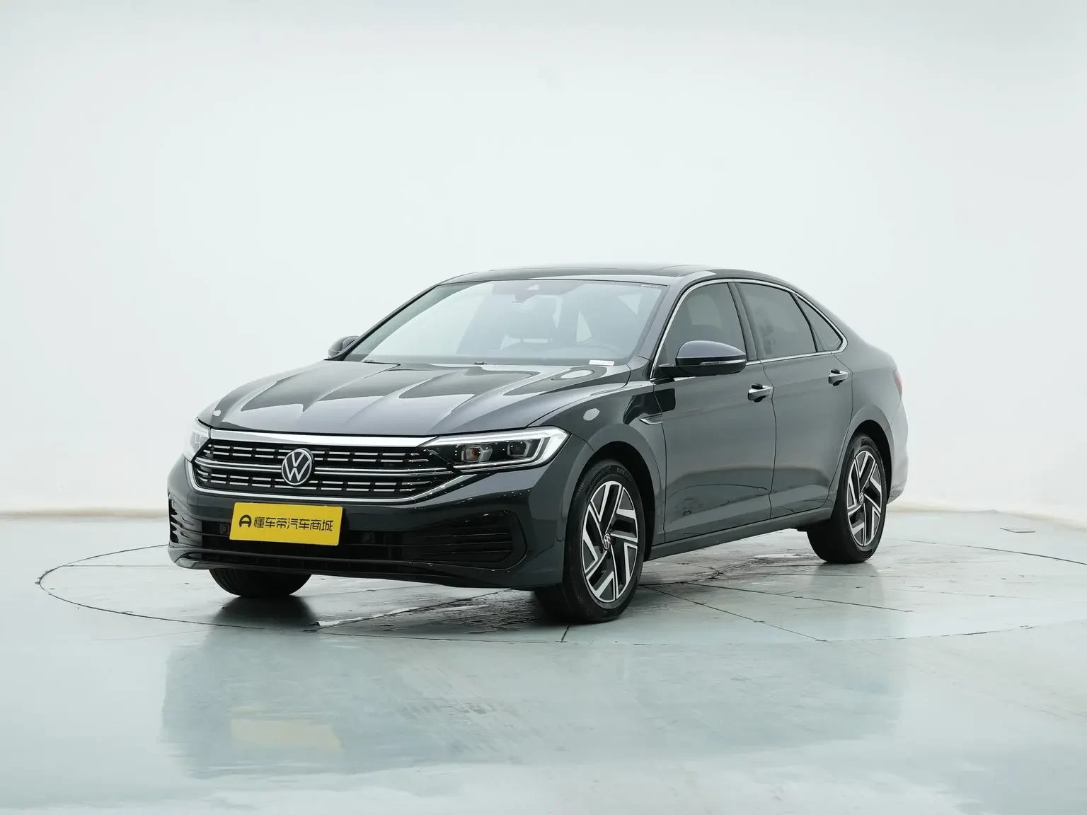 Main__Slider__Photo:undefined undefined 2023-0