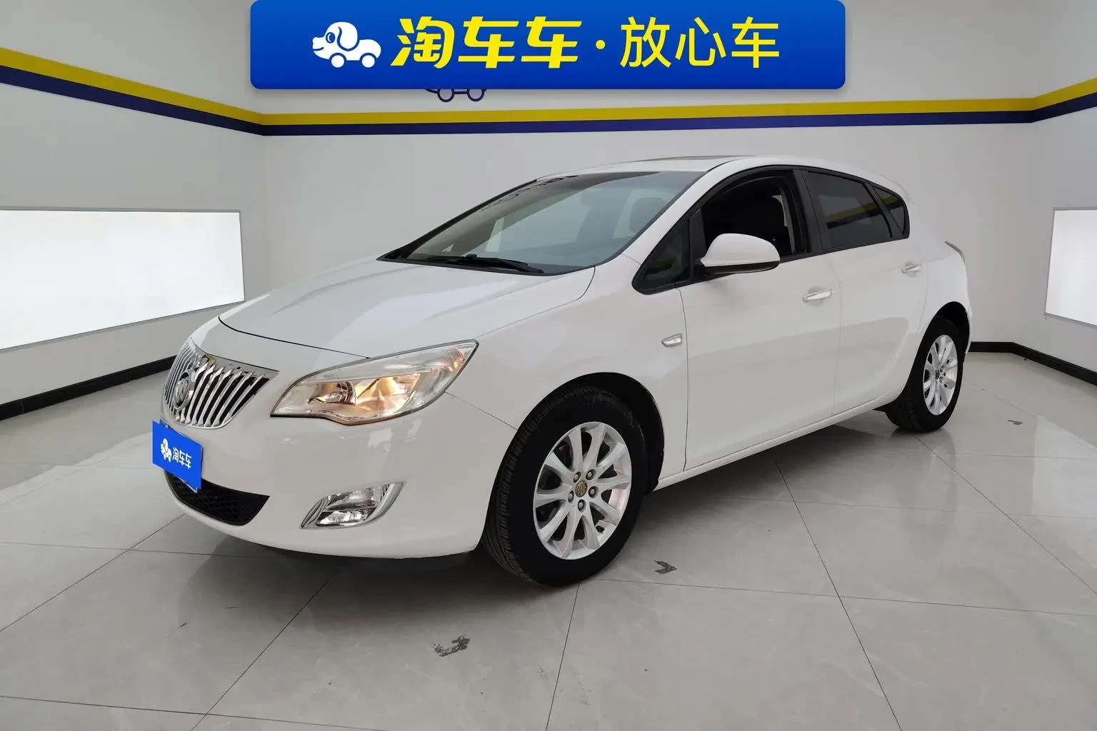 Main__Slider__Photo:undefined undefined 2013-0
