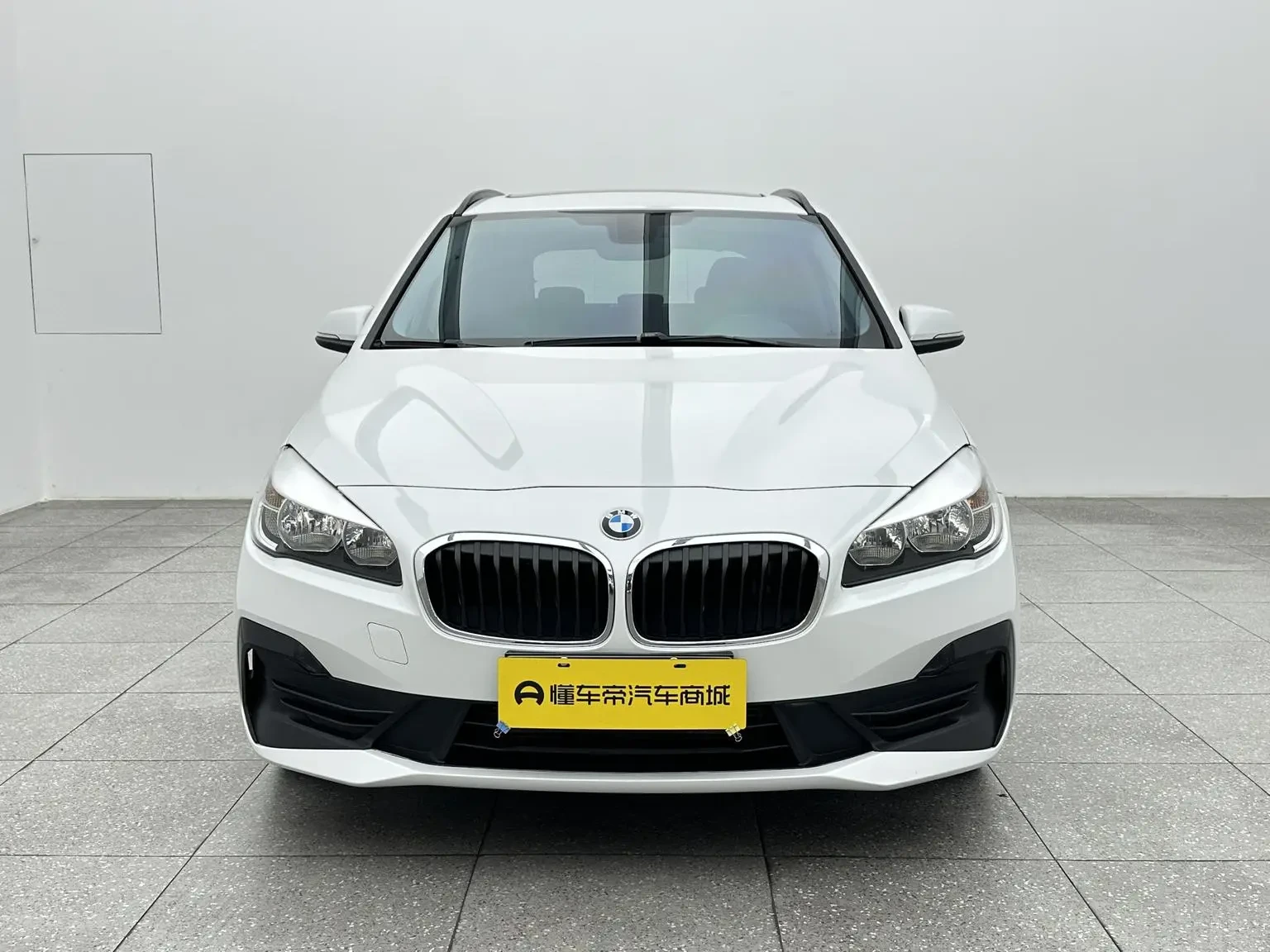 Main__Slider__Photo:undefined undefined 2019-1