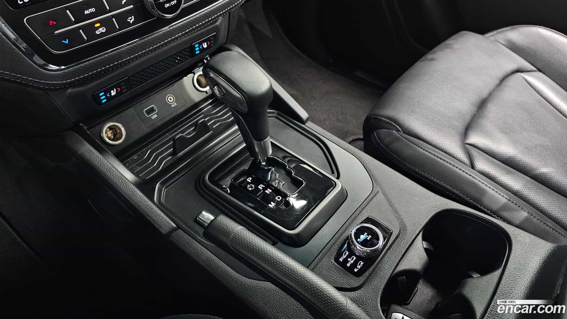 Rexton KG Mobility 2021.5-INNER-009
