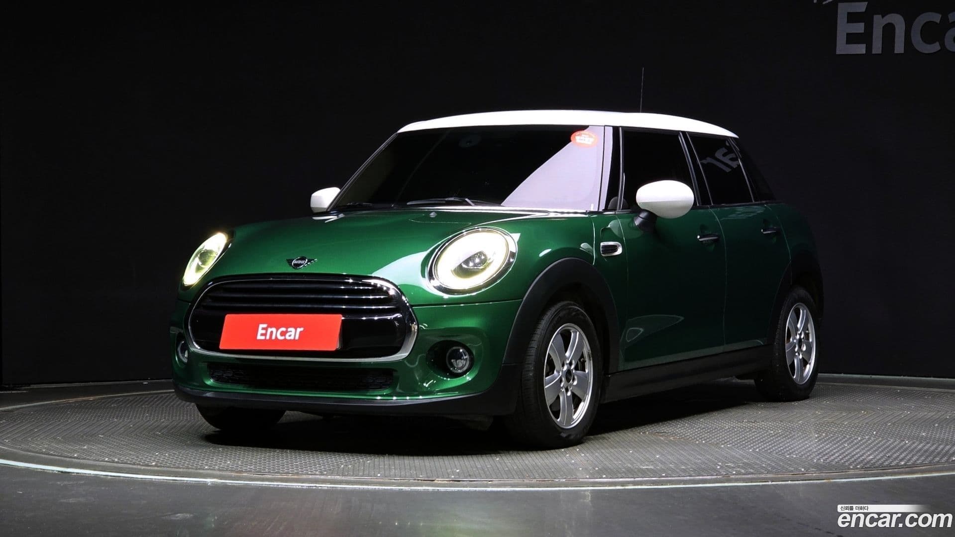 Main__Slider__Photo:Cooper Mini 2020.3-0