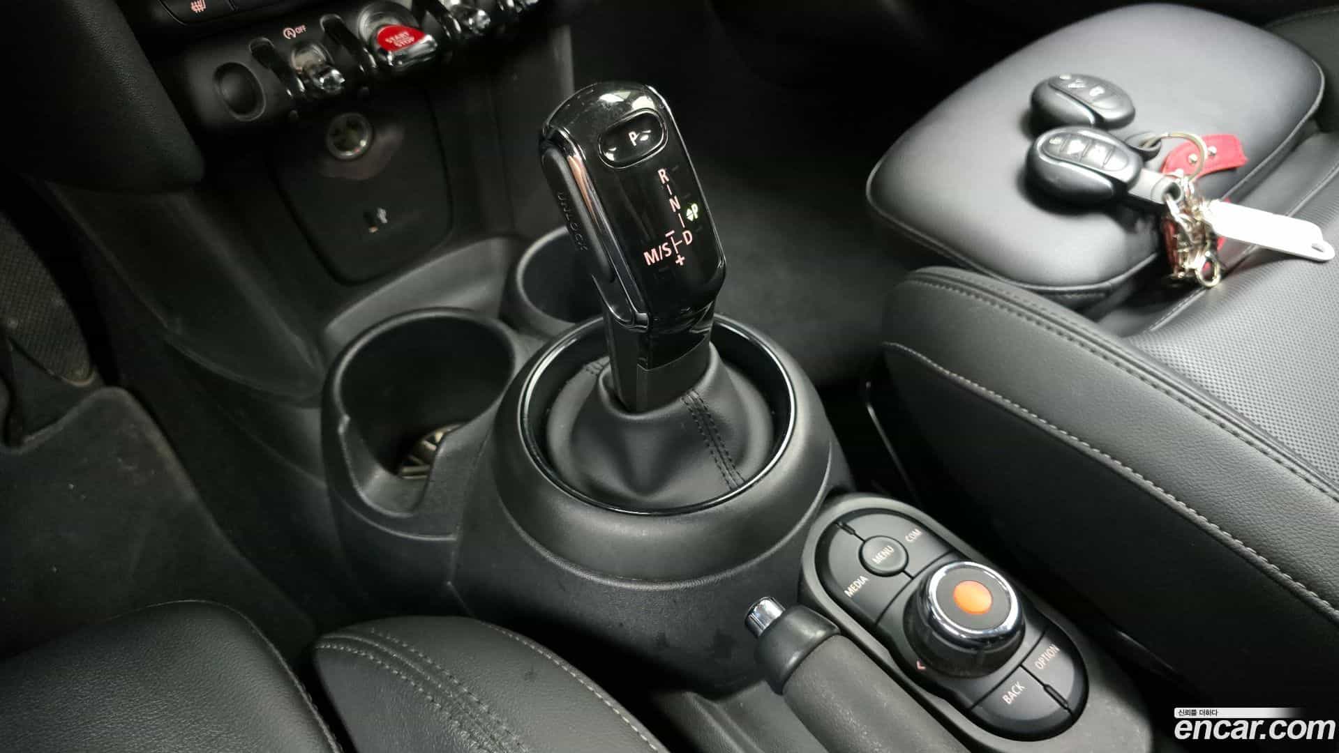 Cooper Mini 2020.3-INNER-009